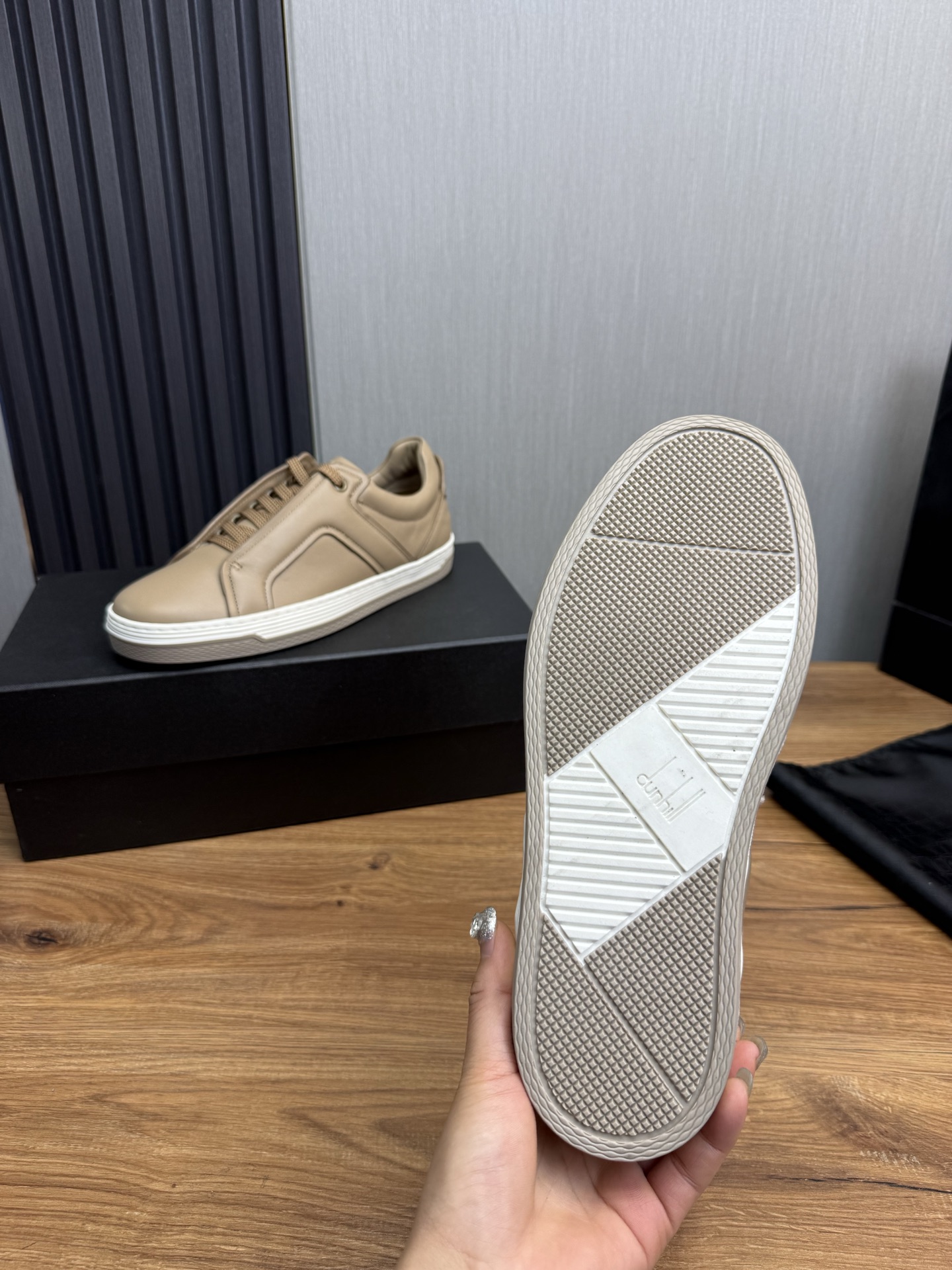 Dunhill Men's Casual Leather Sneakers: Stylish, Comfortable, and Breathable 12 i1742497989243 8891 0 10