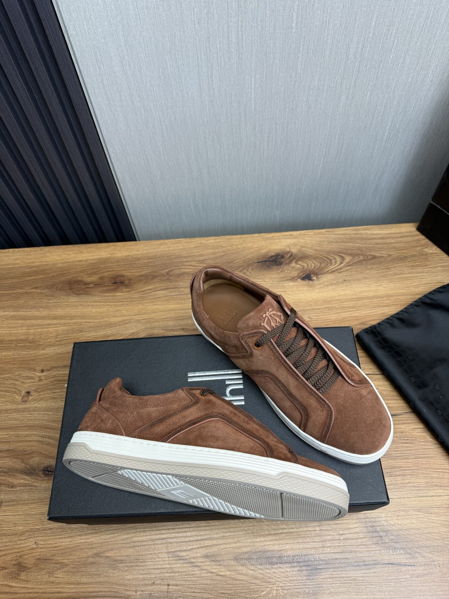 Dunhill Men's Suede Leather Low Top Sneakers, Stylish & Comfortable 7 i1742498622126 5545 0 5