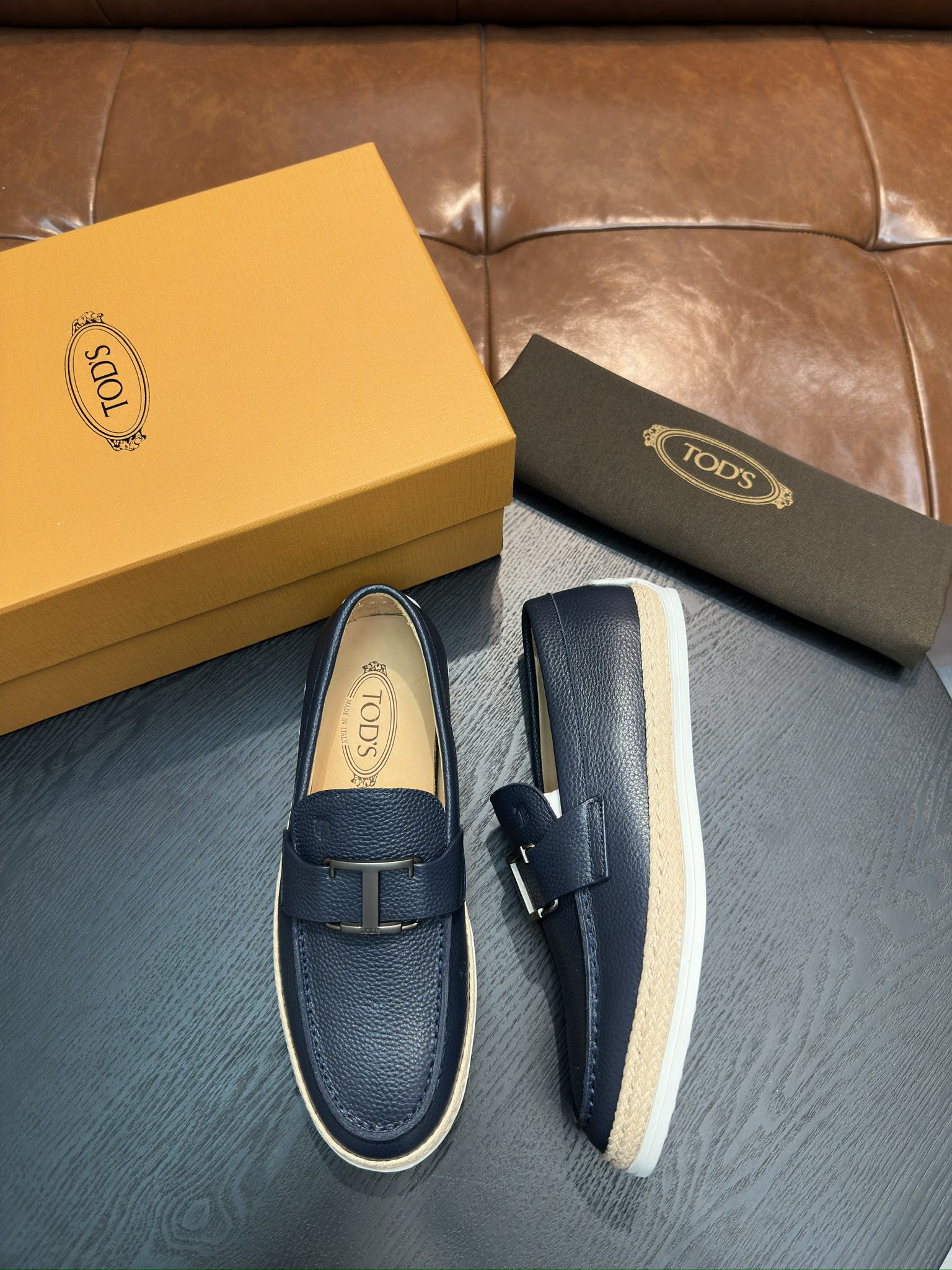 TOD'S Men's Leather Loafers with Metal Buckle - Classic & Comfortable 3 i1742583979583 2601 0 1