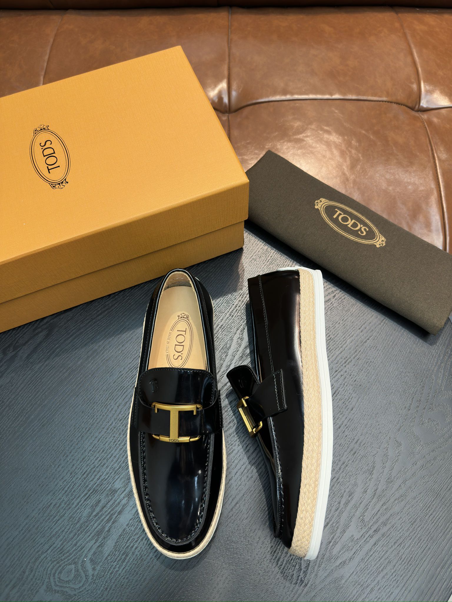 TOD'S Leather Loafers with Metal Buckle - Classic Comfort & Style 3 i1742584021260 4712 0 1