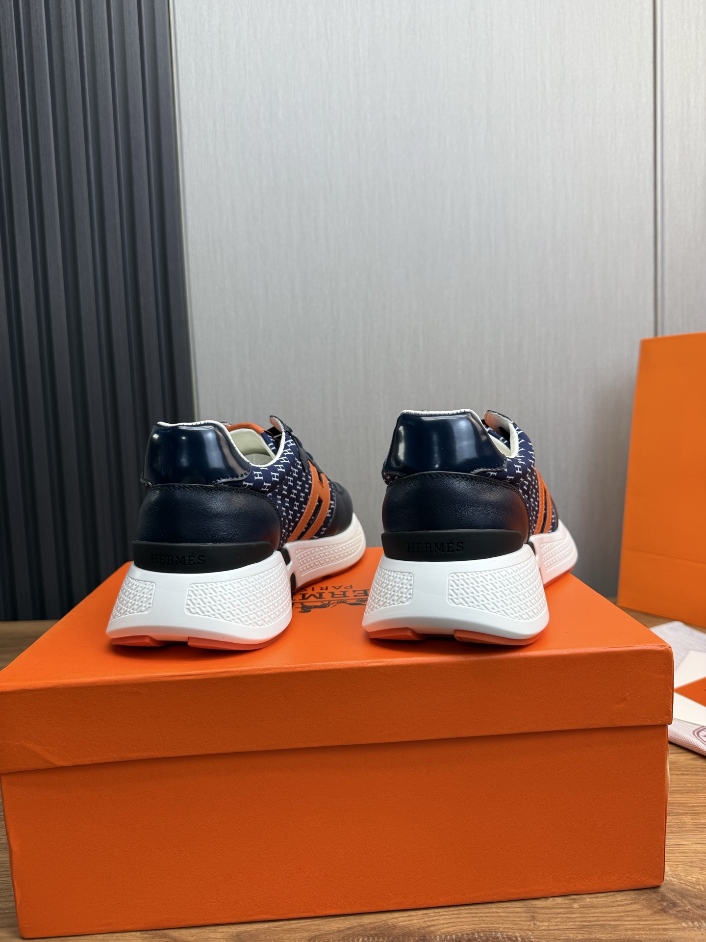 Hermès Men's H Sneakers - Stylish Leather Design, Sizes 39-44 6 i1743103012936 9026 0 7
