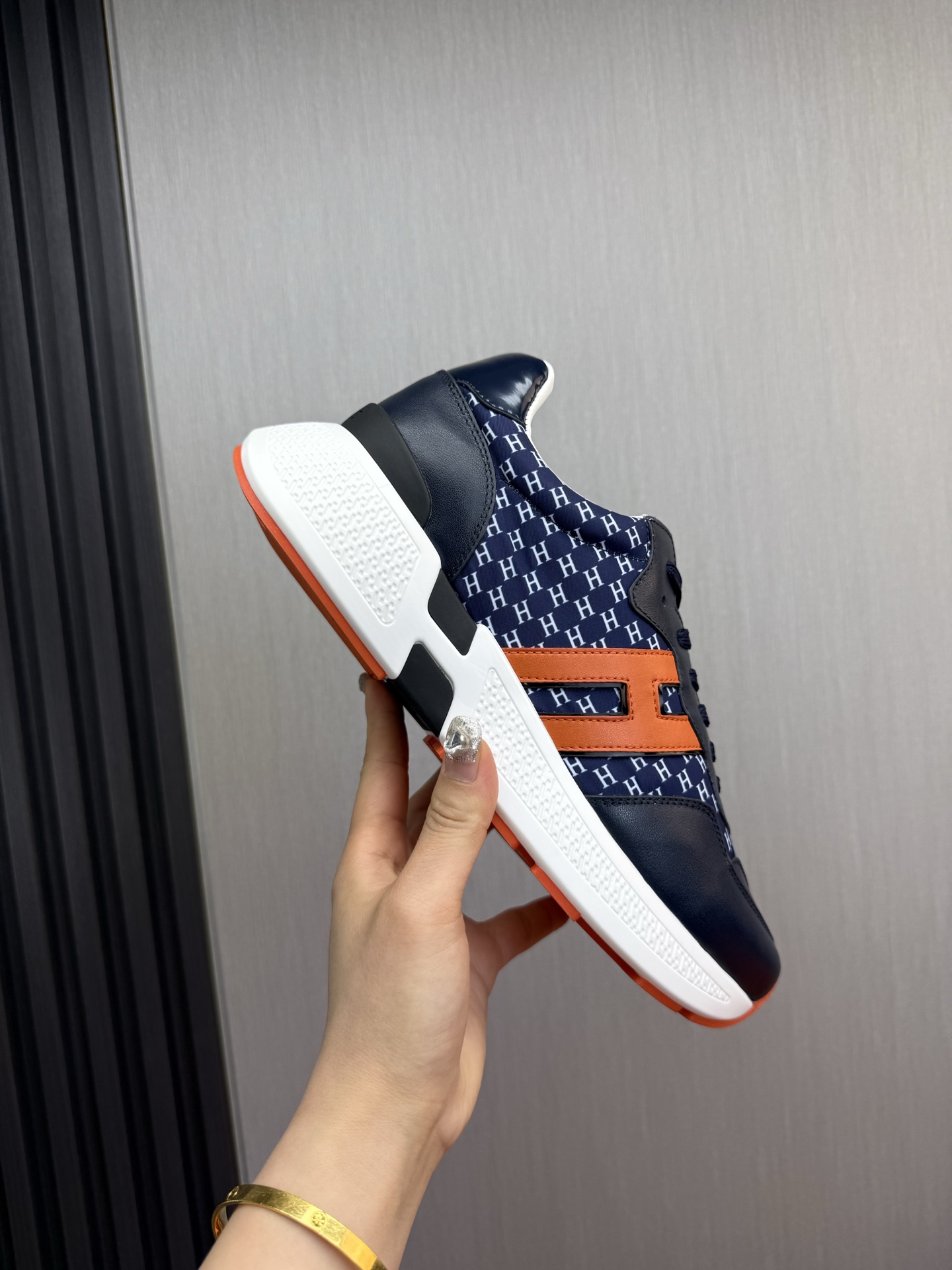 Hermès Men's H Sneakers - Stylish Leather Design, Sizes 39-44 8 i1743103014108 8873 0 1