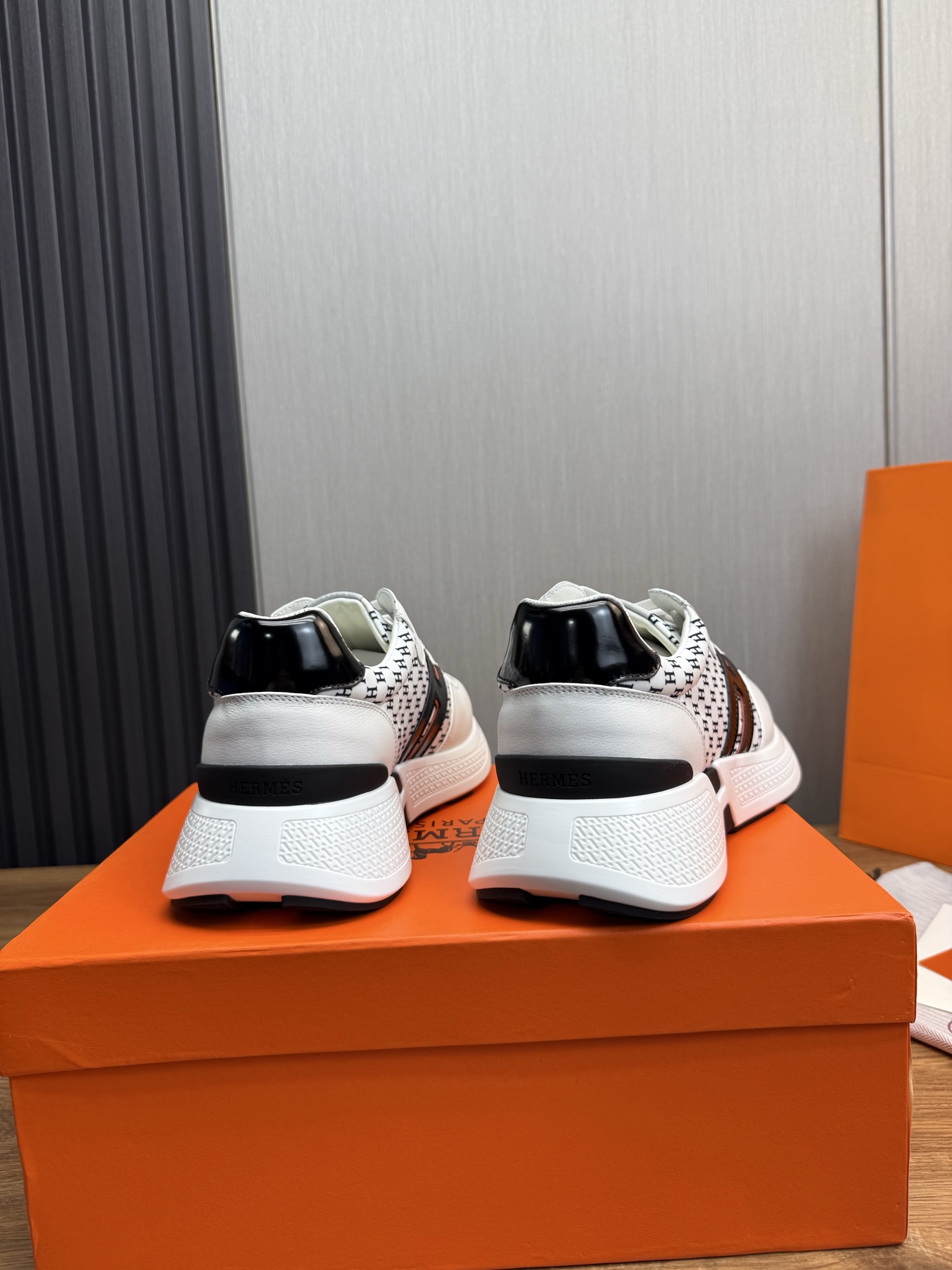 Hermes Men's White Leather Sneaker with 'H' Logo, Sizes 39-44 6 i1743103081323 774 0 7