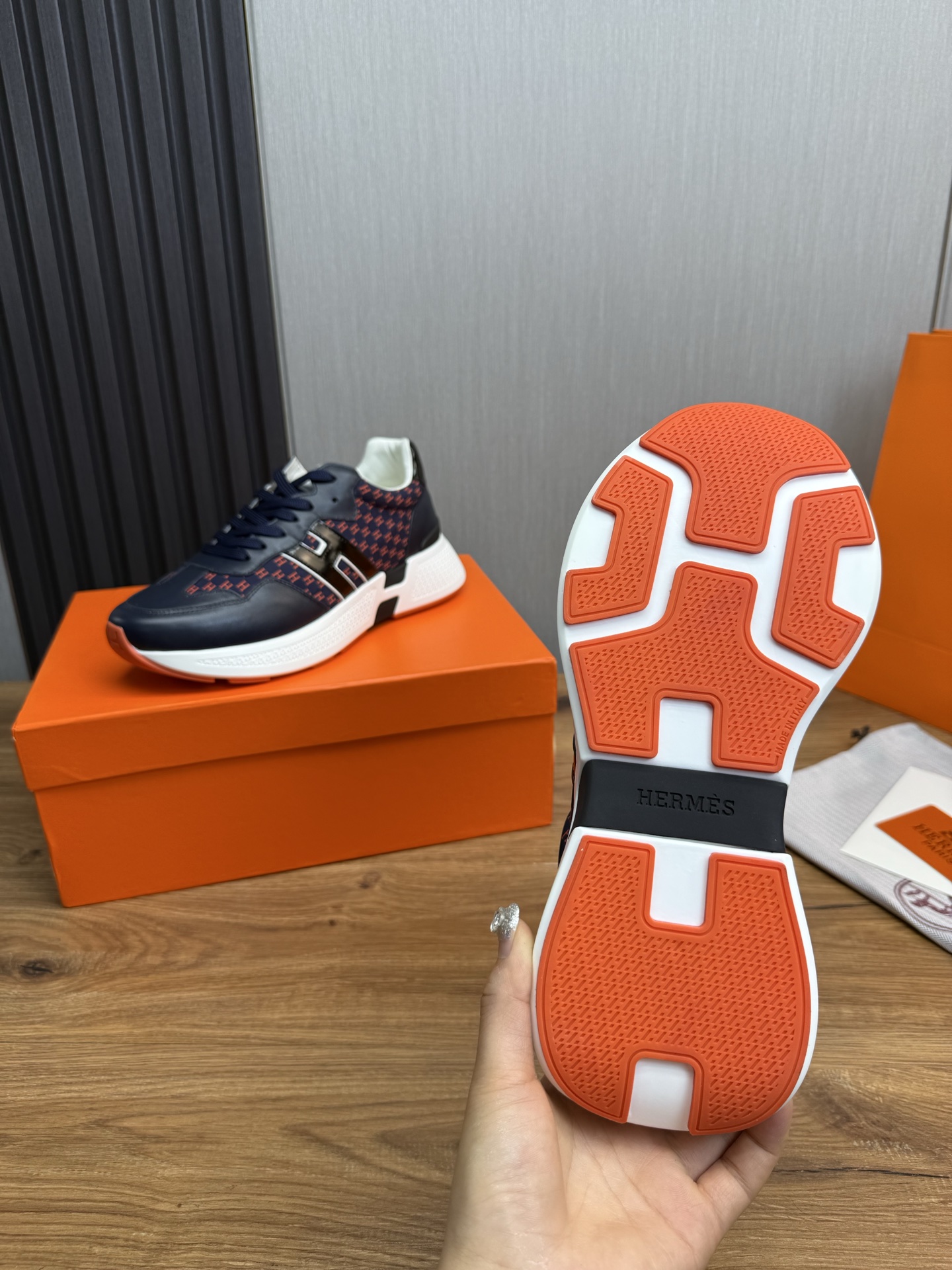Hermès Men's H-Motif Leather Sneakers - Stylish and Comfortable 10 i1743103115248 4533 0 11