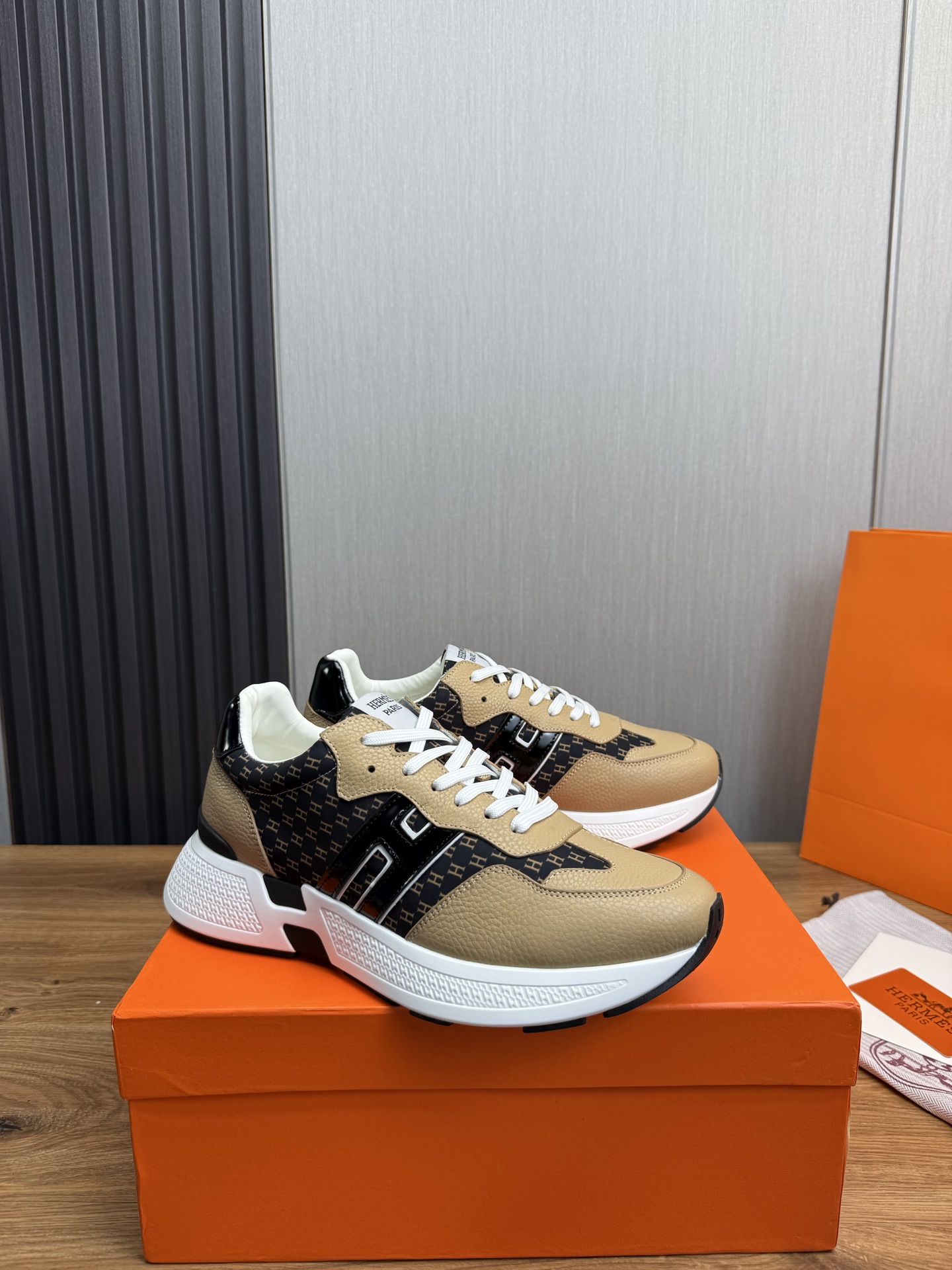 Hermes Men's H-Logo Sneakers in Leather - Stylish and Comfortable 4 i1743103178948 3324 0 6