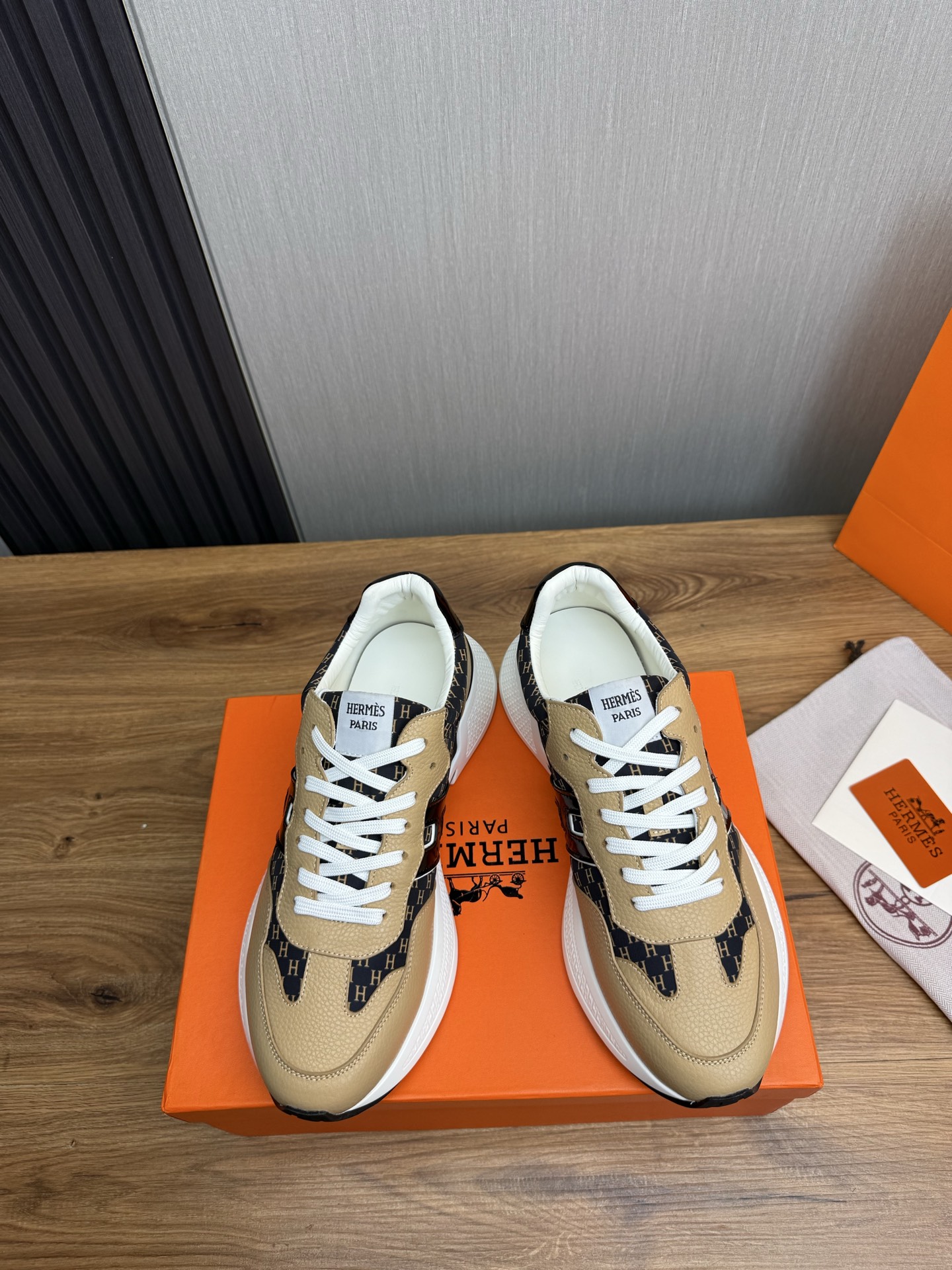 Hermes Men's H-Logo Sneakers in Leather - Stylish and Comfortable 3 i1743103180069 1608 0 3