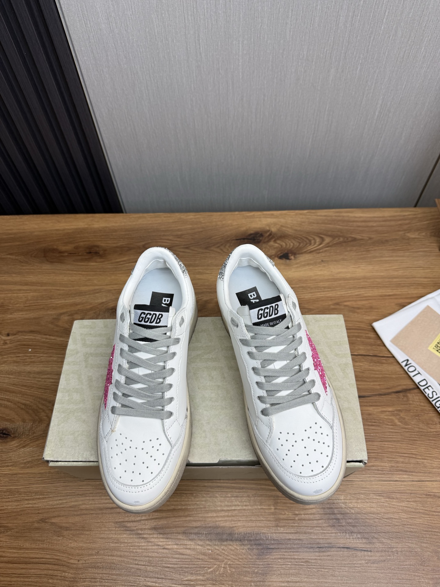 Golden Goose Ball Star Leather Sneakers with Pink Glitter Star 3 i1744140169477 2033 0 0