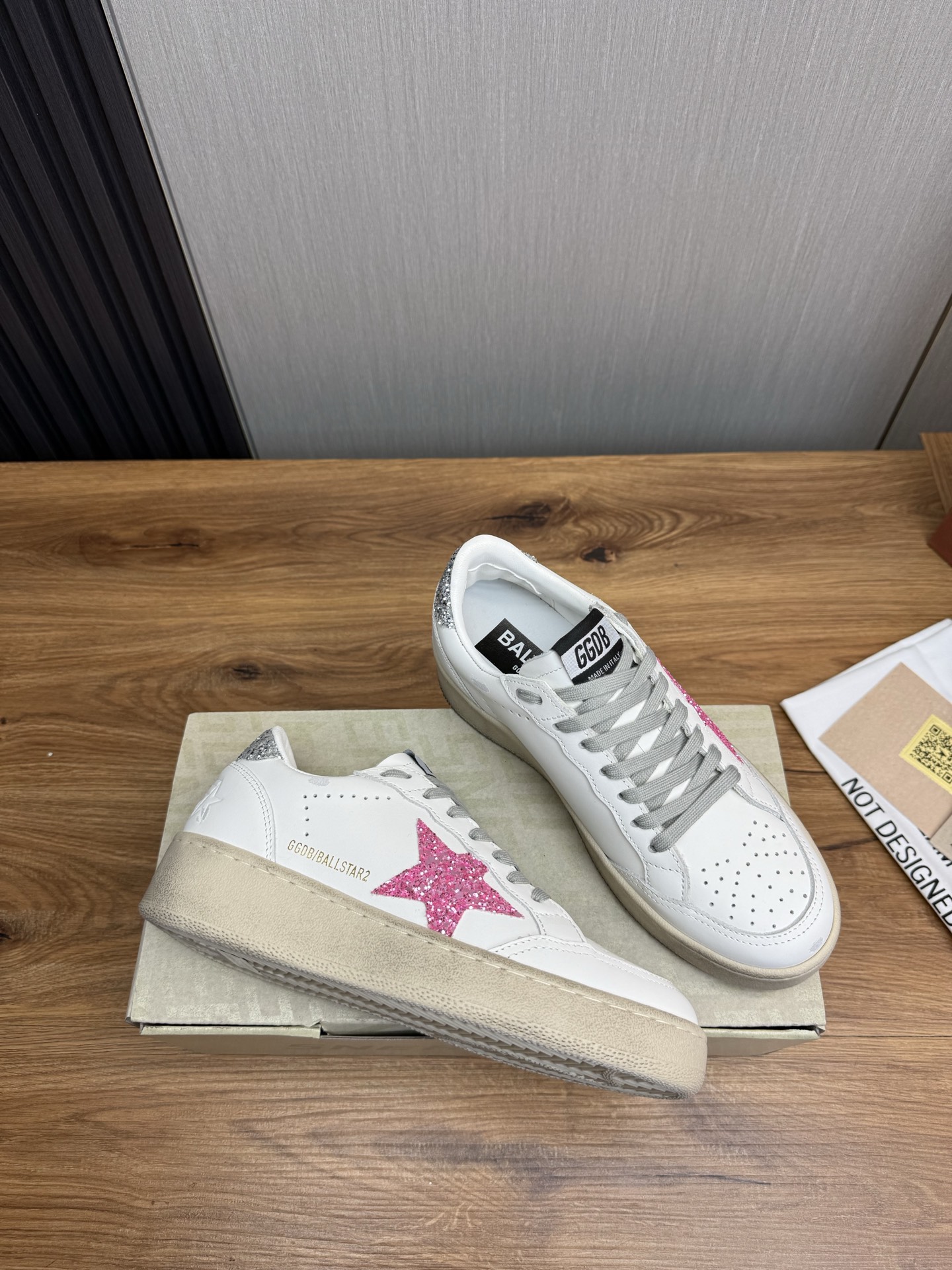 Golden Goose Ball Star Leather Sneakers with Pink Glitter Star 7 i1744140170868 8714 0 4