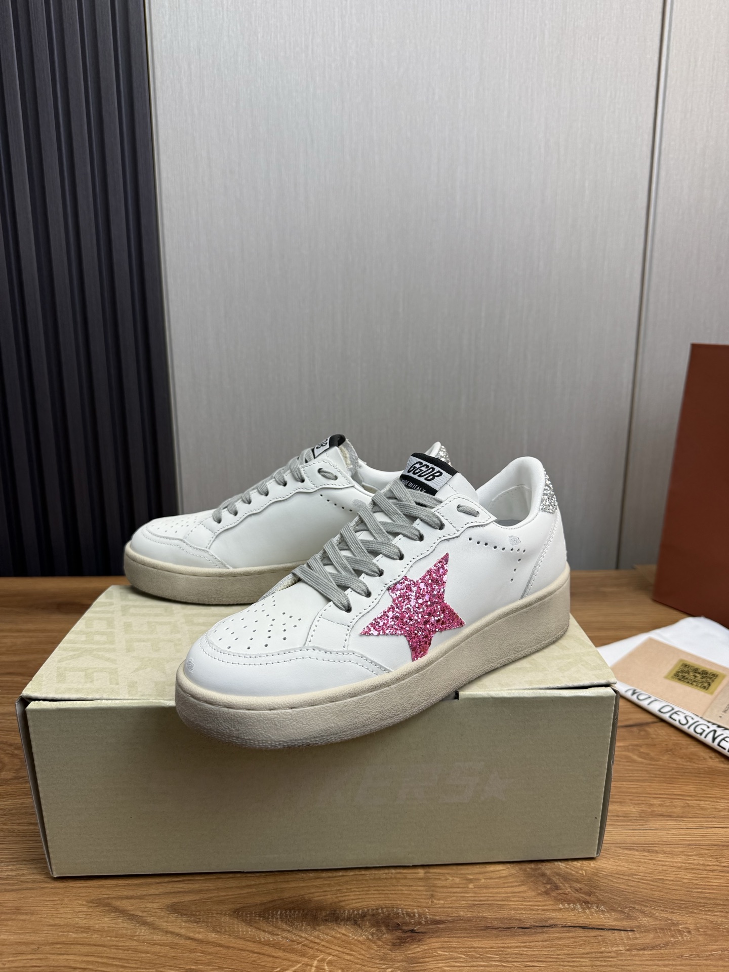 Golden Goose Ball Star Leather Sneakers with Pink Glitter Star 4 i1744140170942 1069 0 3