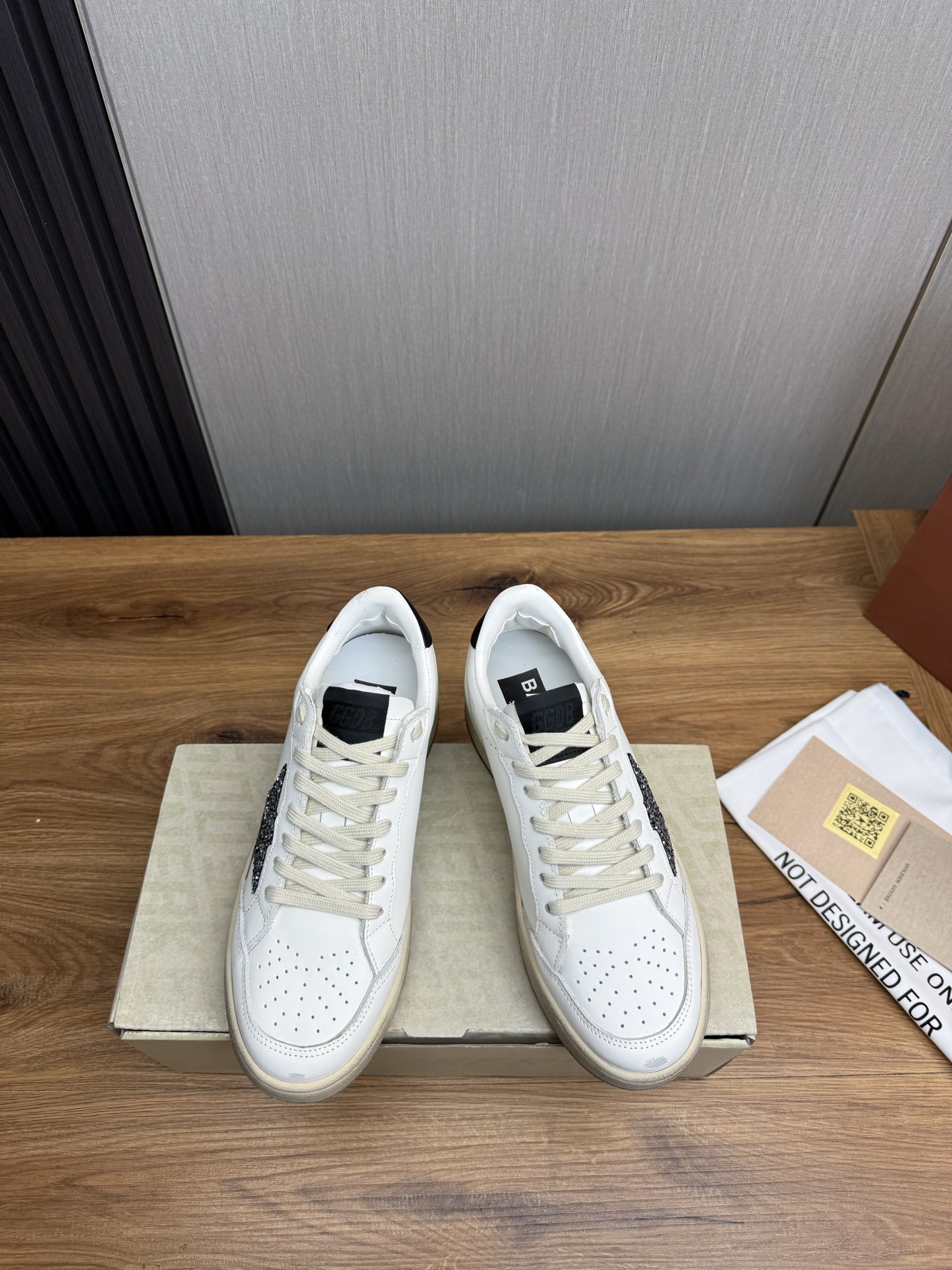 Golden Goose Ball Star Leather Sneakers with Glitter Star Patch 3 i1744141618936 761 0 3