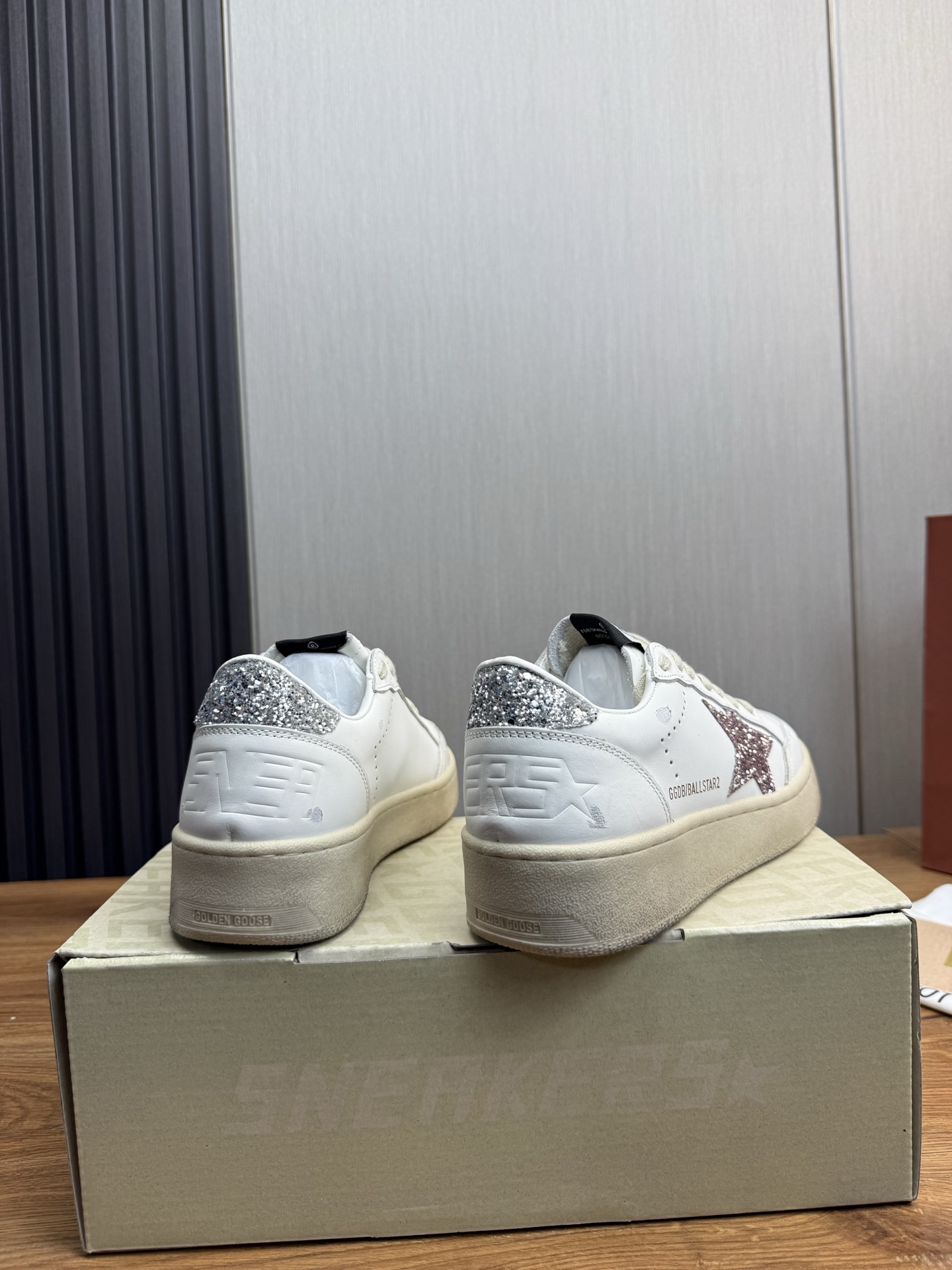 Golden Goose Ball Star Leather Sneaker with Glitter Star Patch 6 i1744141662591 6334 0 7