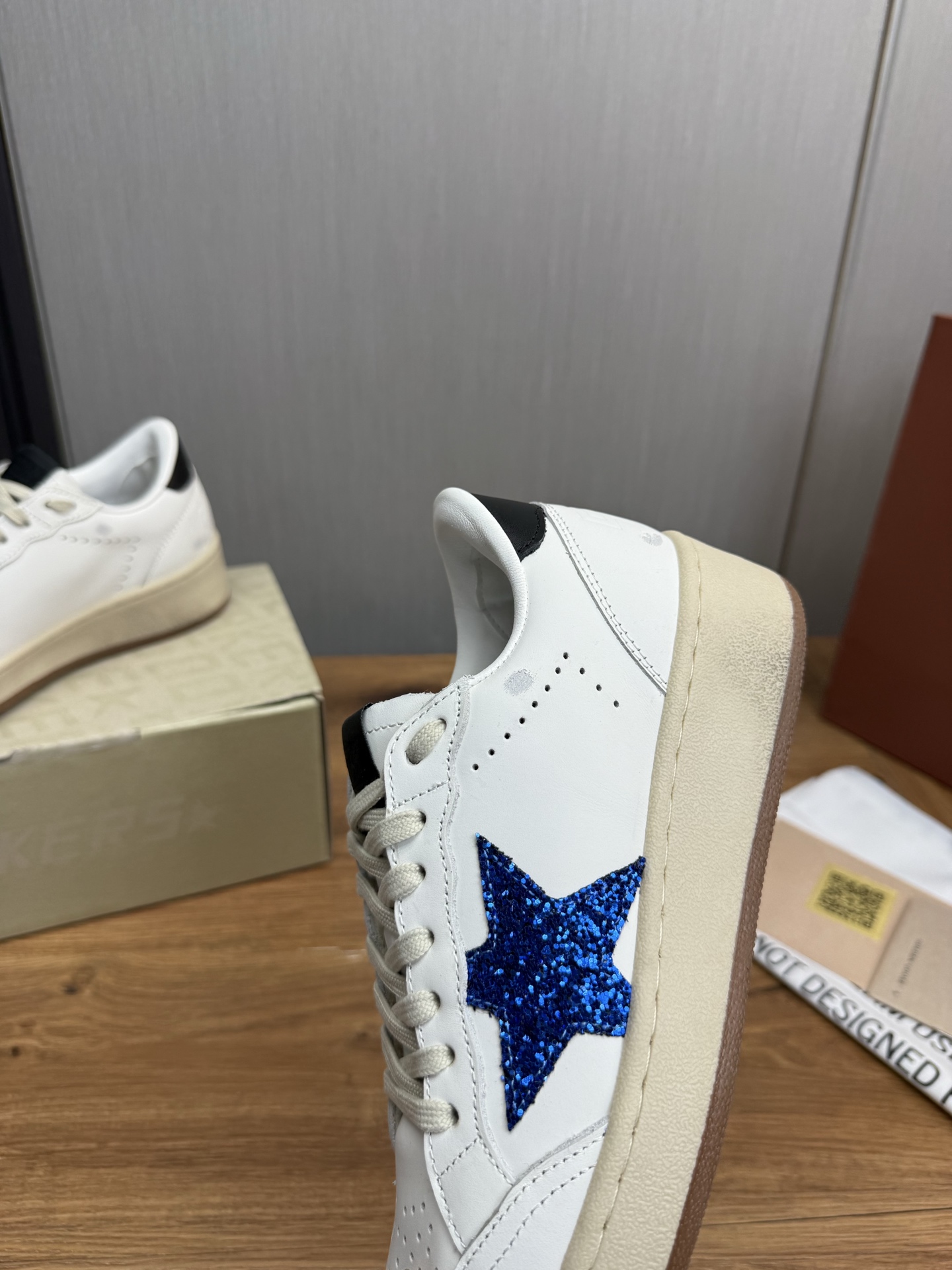 Golden Goose Ball Star Leather Sneakers with Blue Glitter Star 10 i1744141736037 5852 0 9