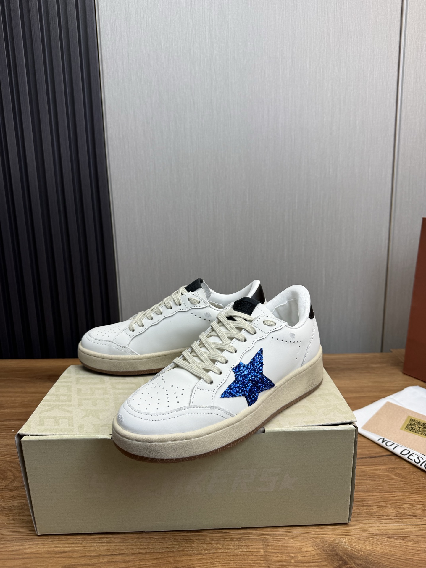 Golden Goose Ball Star Leather Sneakers with Blue Glitter Star 4 i1744141736138 8237 0 4