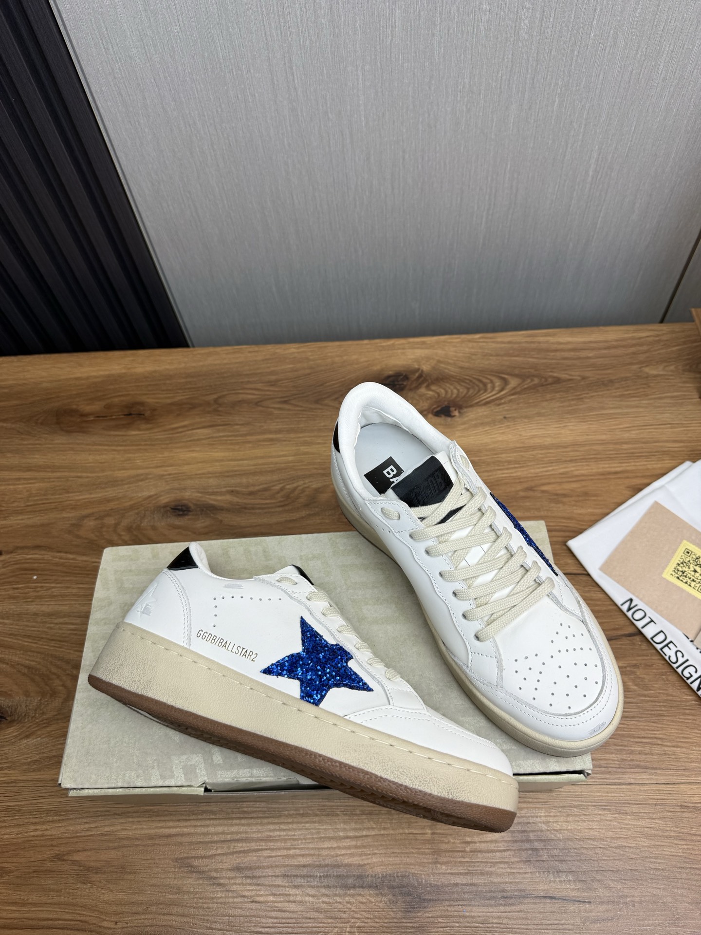 Golden Goose Ball Star Leather Sneakers with Blue Glitter Star 7 i1744141737337 8840 0 5