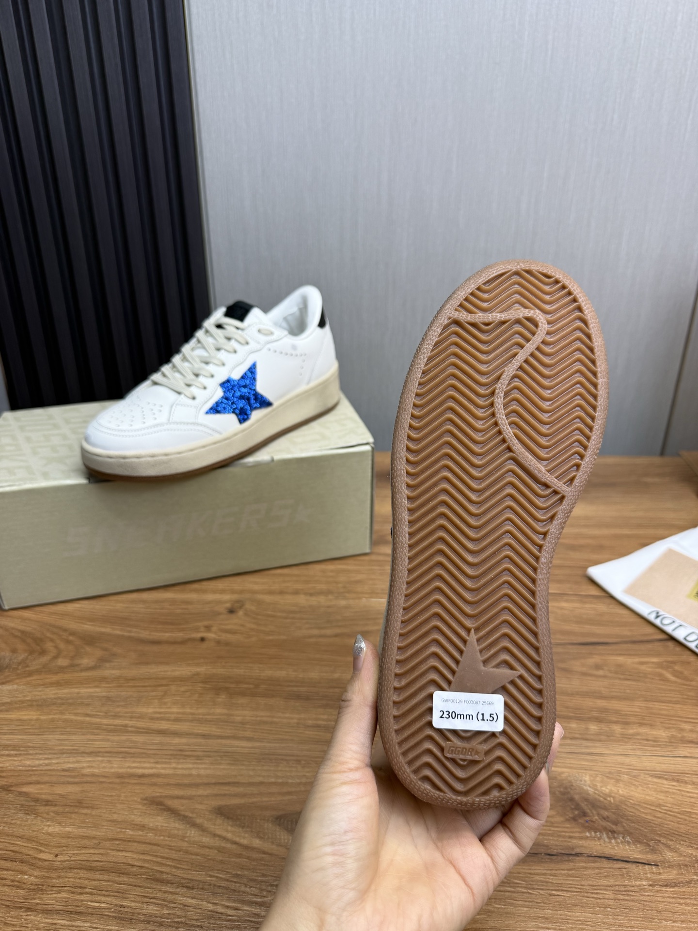 Golden Goose Ball Star Leather Sneakers with Blue Glitter Star 11 i1744141737418 9868 0 10