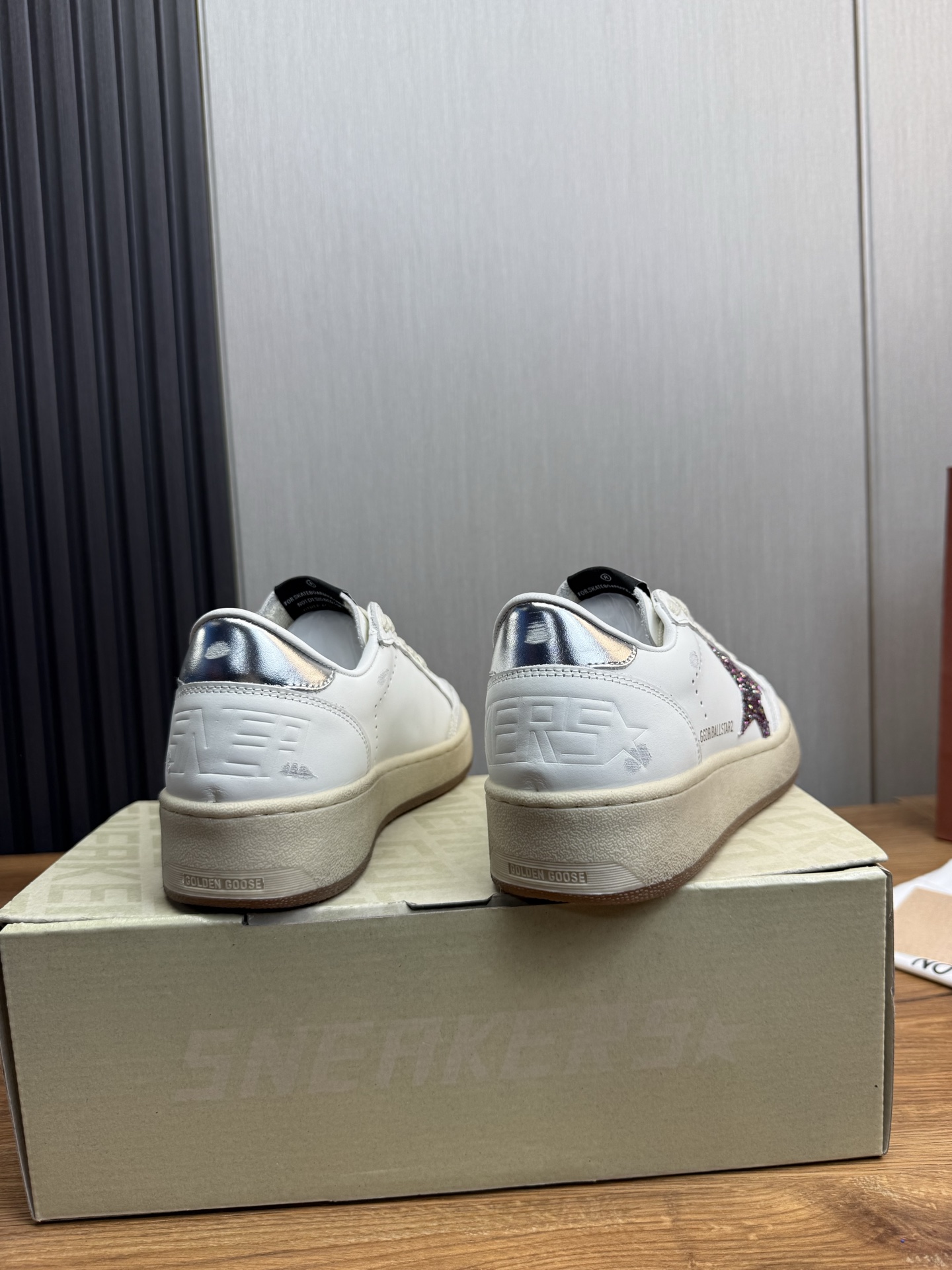 Golden Goose Glitter Star Leather Sneakers Distressed Fashion Shoes 6 i1744141768490 3034 0 7