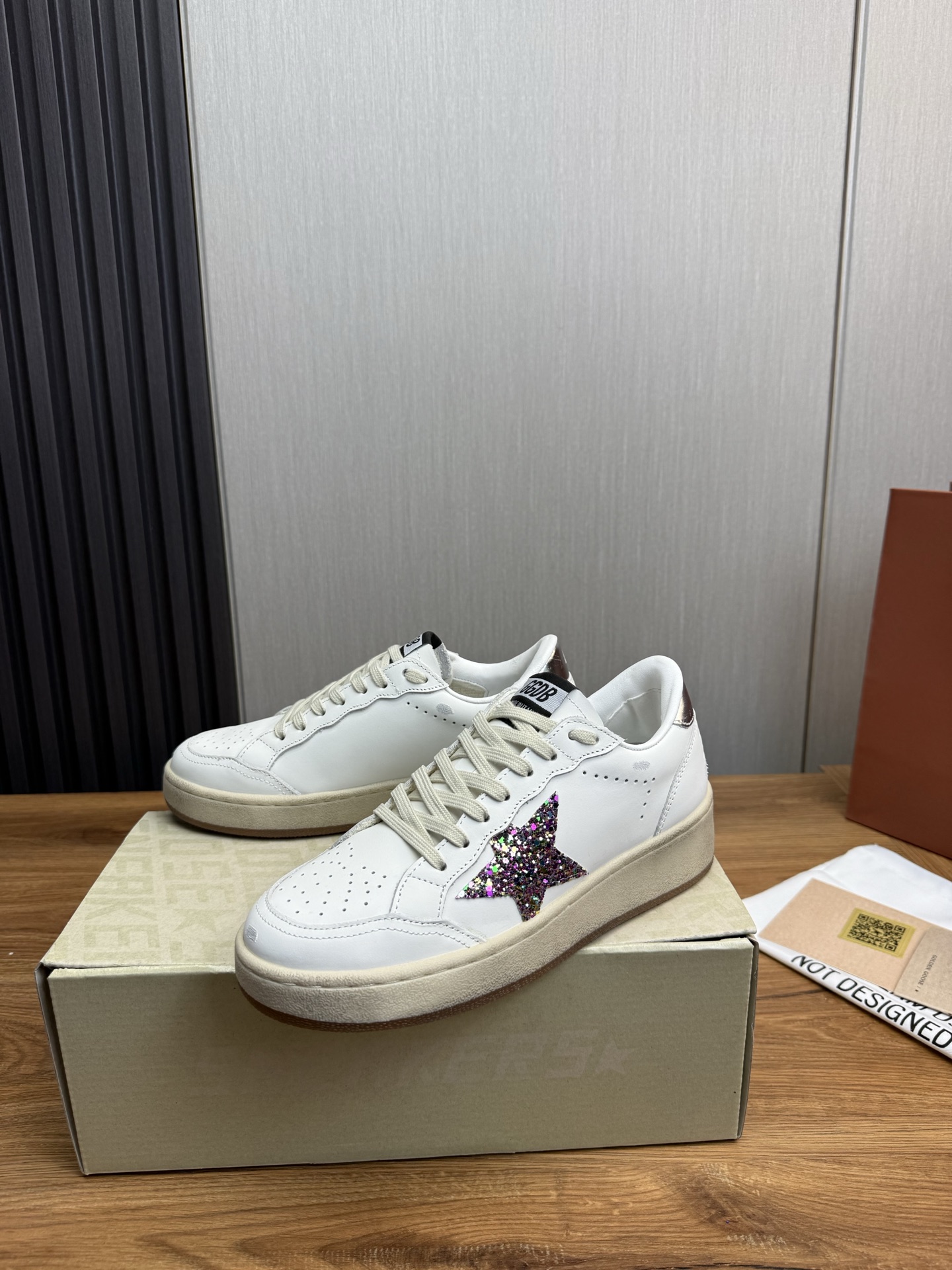 Golden Goose Glitter Star Leather Sneakers Distressed Fashion Shoes 4 i1744141768705 9023 0 4