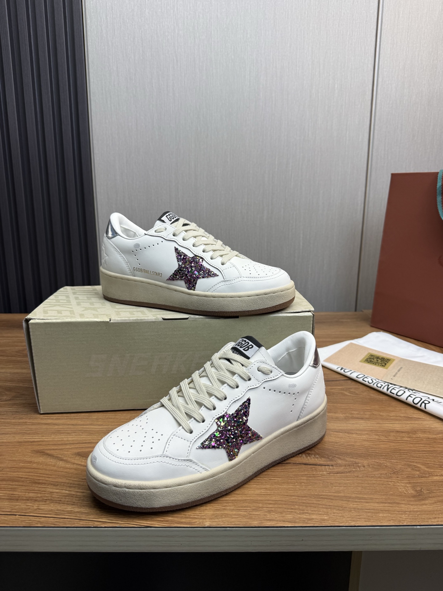 Golden Goose Glitter Star Leather Sneakers Distressed Fashion Shoes 5 i1744141769815 5775 0 8