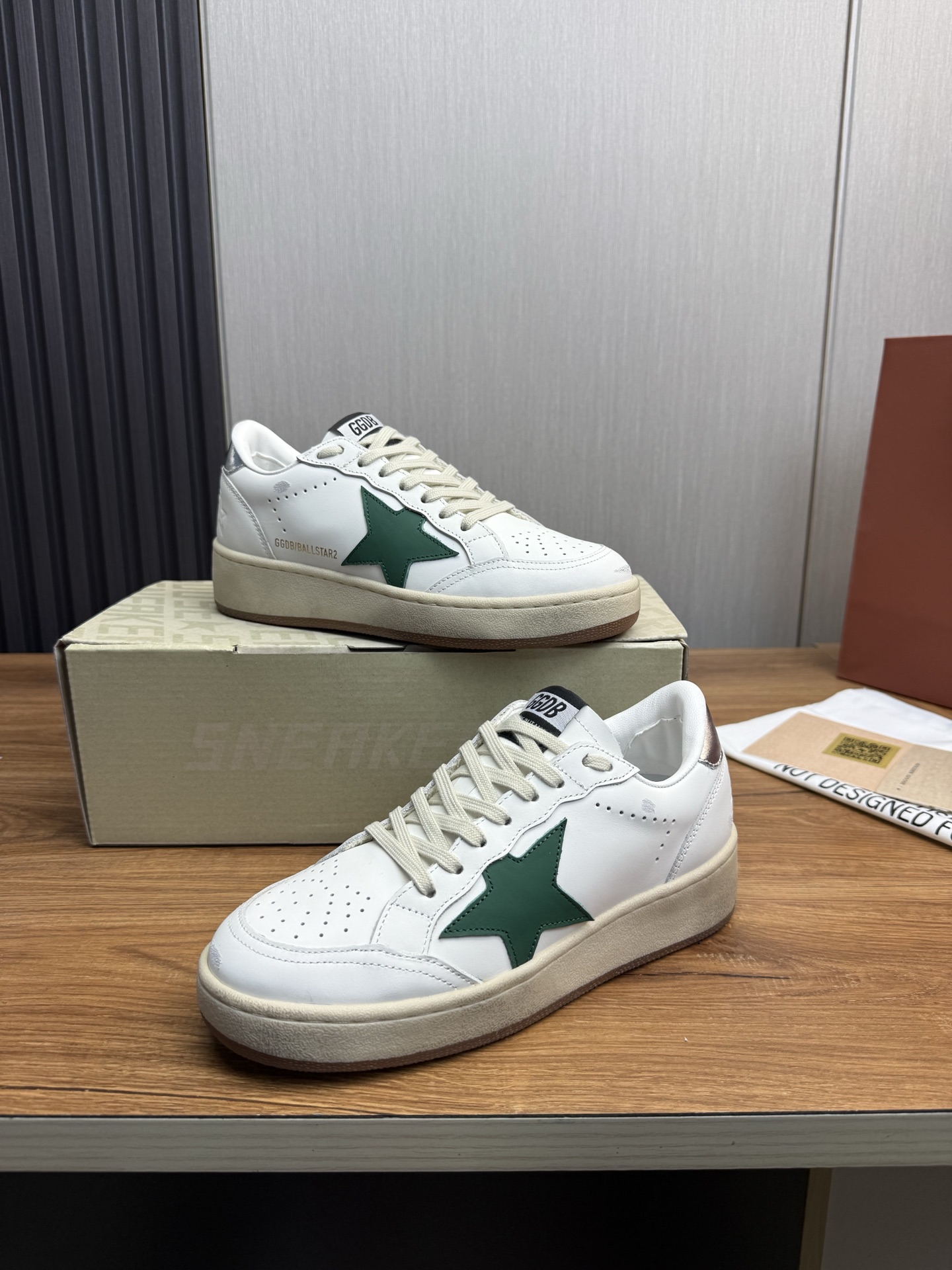 Golden Goose Leather Fashion Sneakers with Signature Star Design for Women 5 i1744141836430 4149 0 7