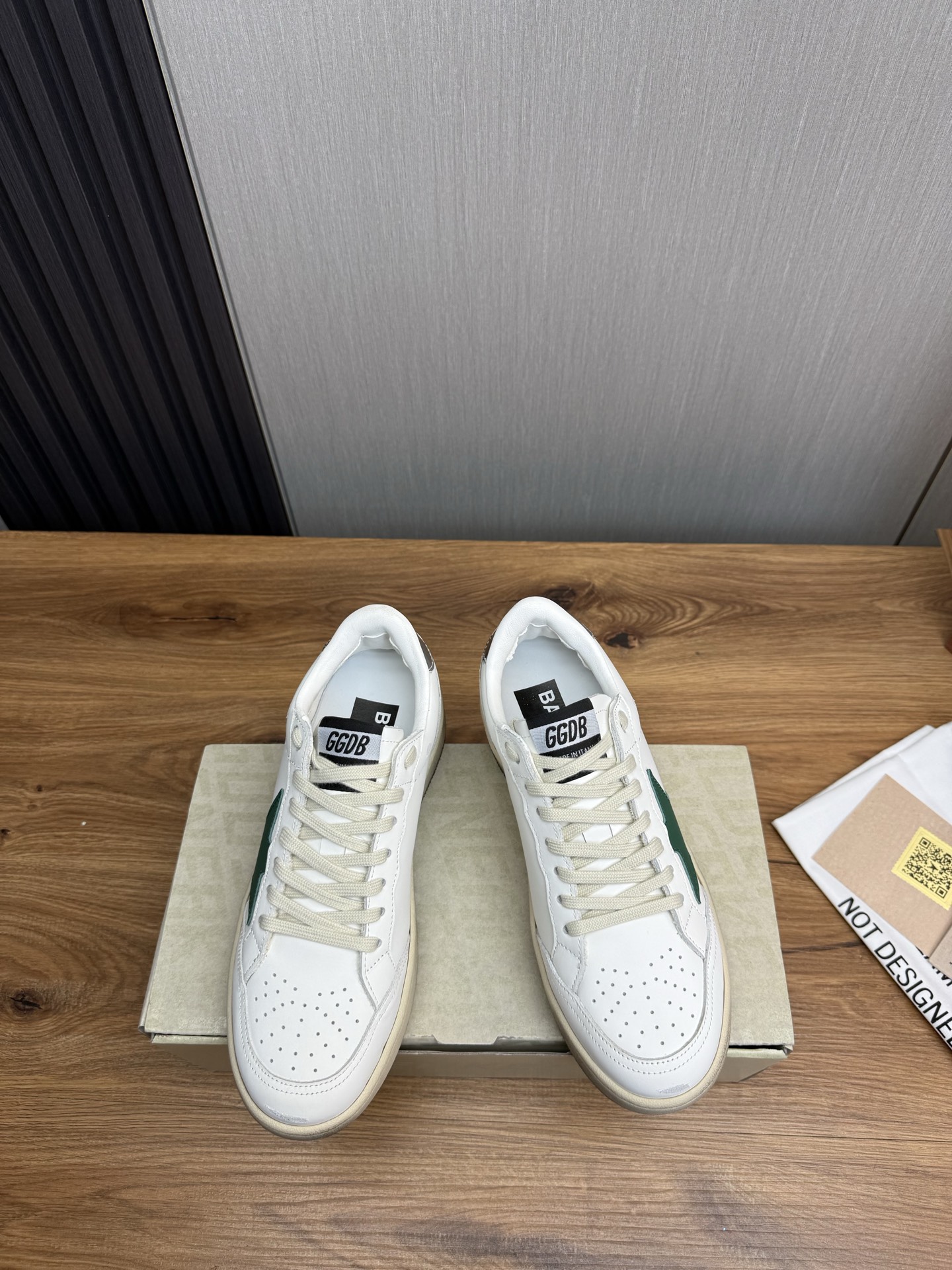 Golden Goose Leather Fashion Sneakers with Signature Star Design for Women 3 i1744141837572 3892 0 2