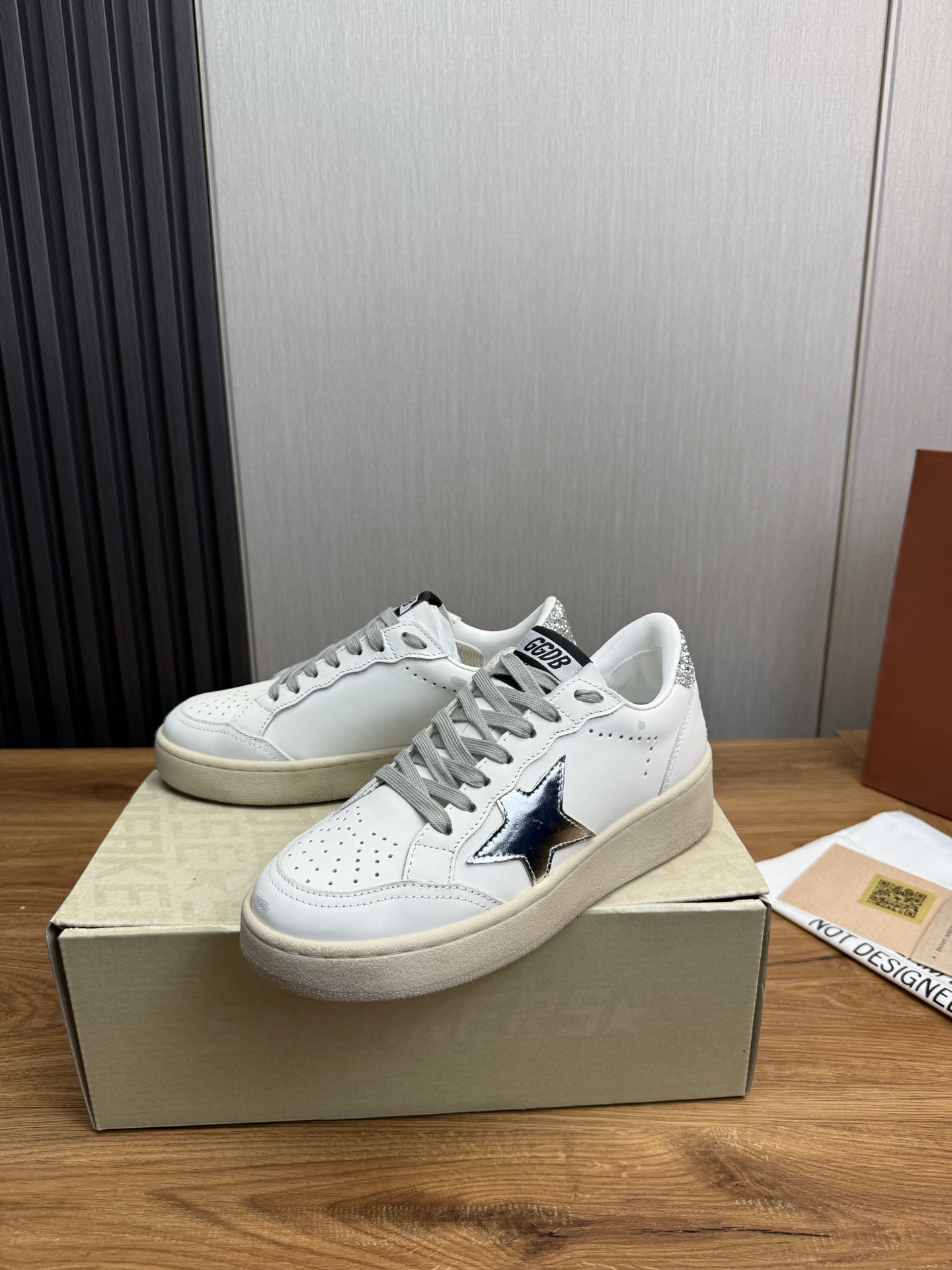 Golden Goose Leather Sneakers Fashionable Couple Shoes, Iconic Star Design 4 i1744141901688 275 0 4