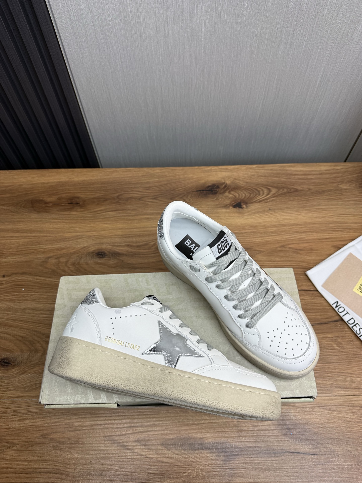 Golden Goose Leather Sneakers Fashionable Couple Shoes, Iconic Star Design 7 i1744141902710 896 0 5