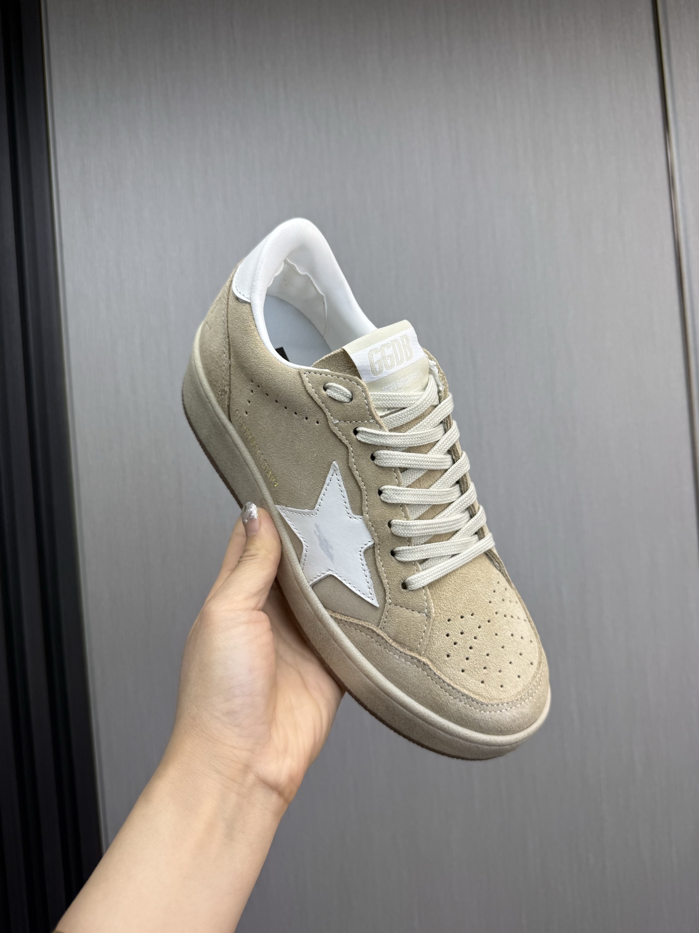 Golden Goose Ball Star Leather Sneakers-Handcrafted Distressed Style 9 i1744141966125 6585 0 2