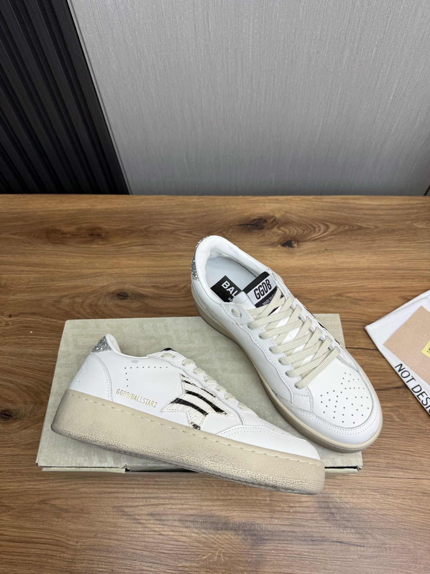 Golden Goose Sneakers with Zebra Star Patch - Iconic Style and Comfort 7 i1744141992263 1948 0 4