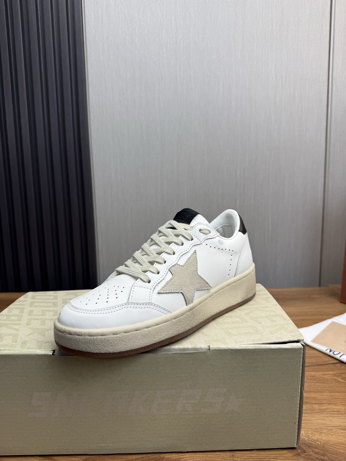 Golden Goose Leather Sneakers for Women - Iconic Star Design, Comfortable Fit 2 i1744142033200 2796 0 0