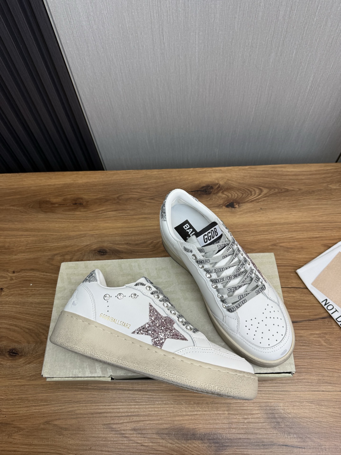 Golden Goose Ball Star Sneakers with Glitter Star - Iconic Style 7 i1744142238816 2014 0 5