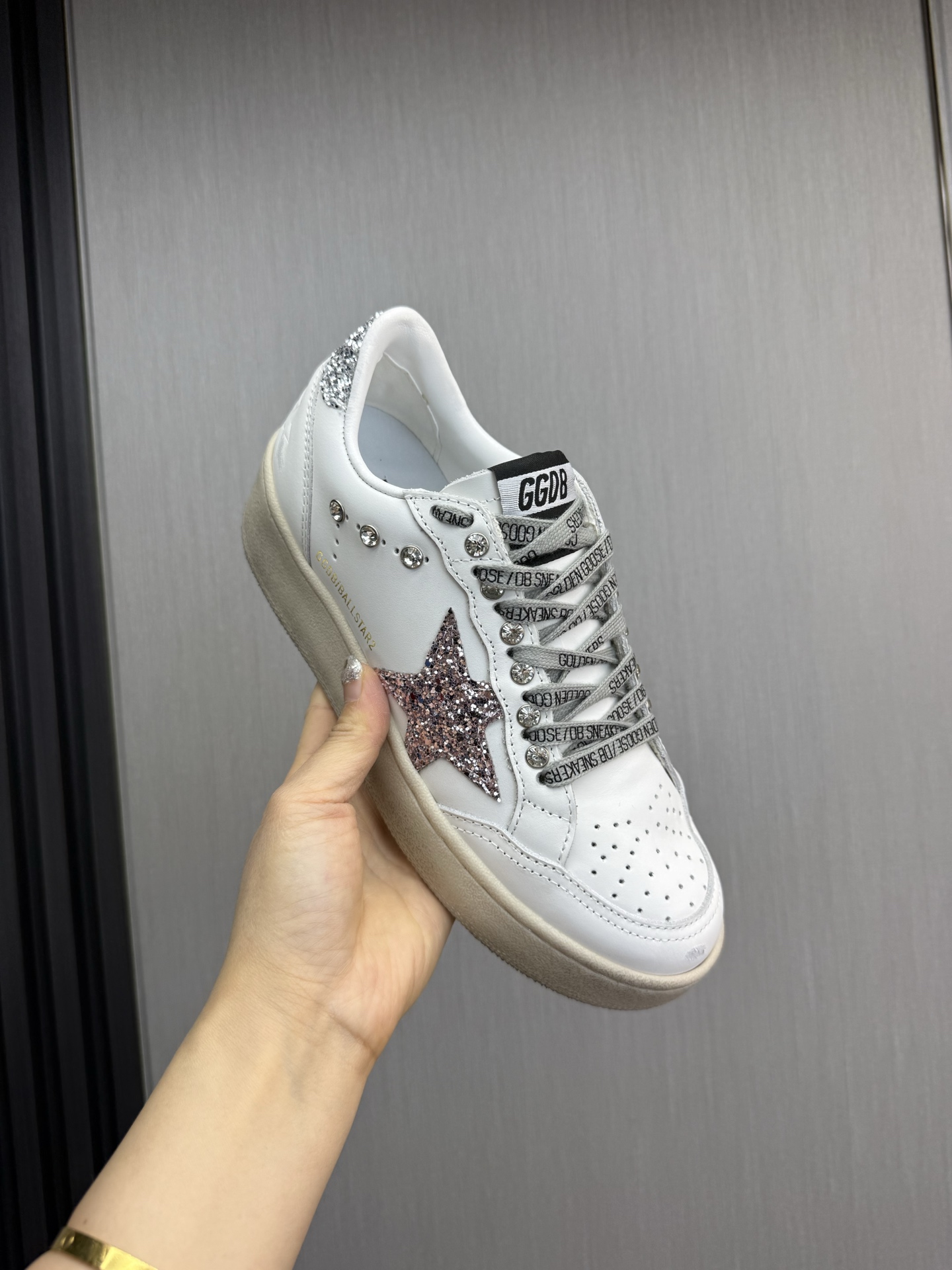 Golden Goose Ball Star Sneakers with Glitter Star - Iconic Style 9 i1744142238854 903 0 2