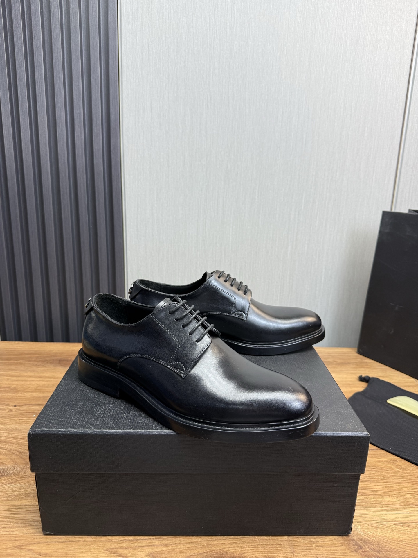 Dolce & Gabbana Men's Black Leather Dress Shoes, Italian Craftsmanship 4 i1744229384171 2784 0 6