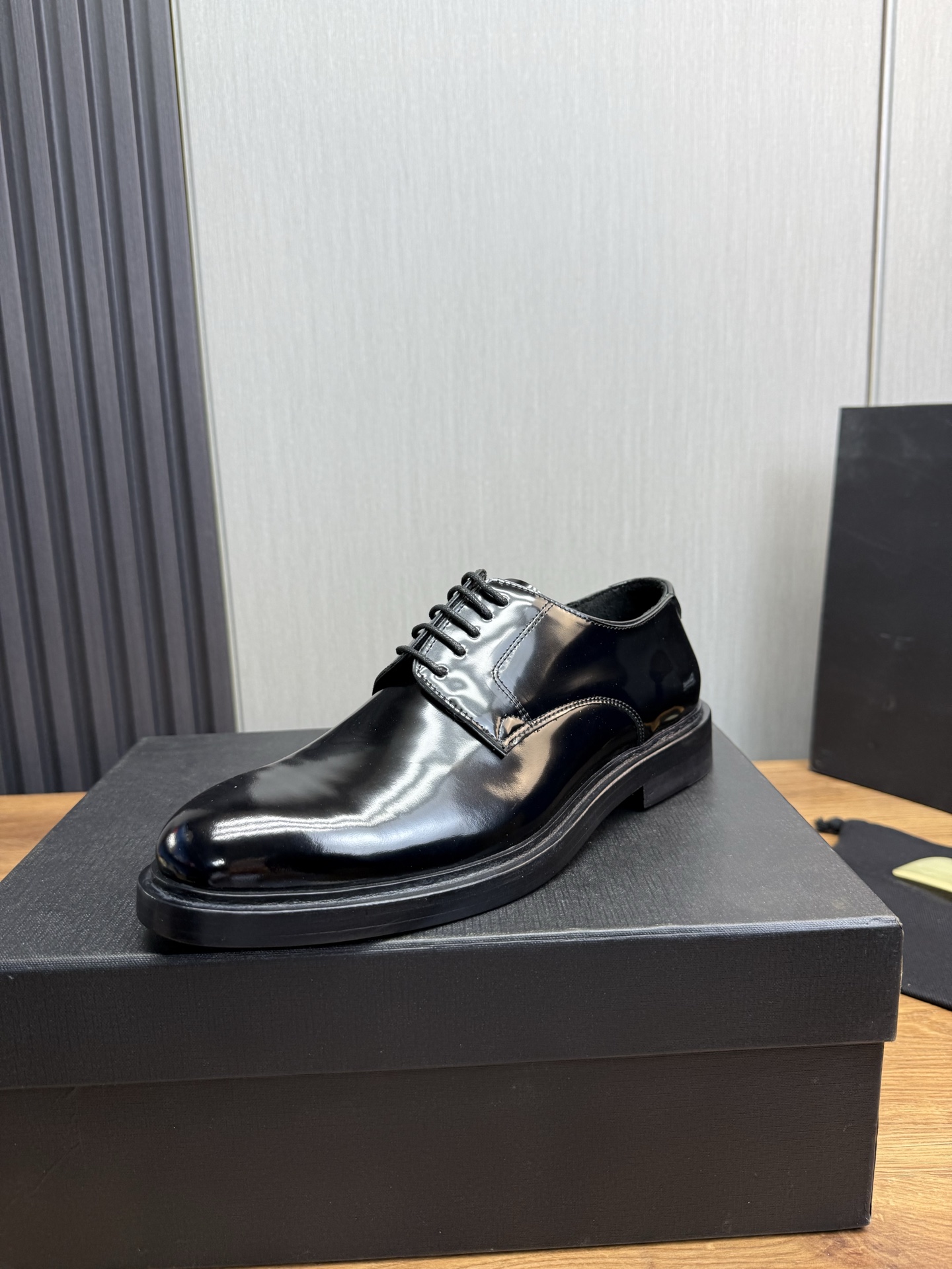Dolce & Gabbana Men's Black Leather Dress Shoes Size 39-44 1 Dolce & Gabbana Men's Black Leather Dress Shoes Size 39-44