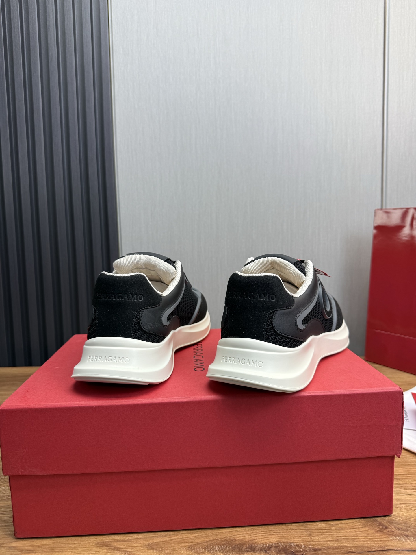 Salvatore Ferragamo Men's Luxury Leather Sneakers - Comfort and Style 6 i1744229620190 9407 0 7