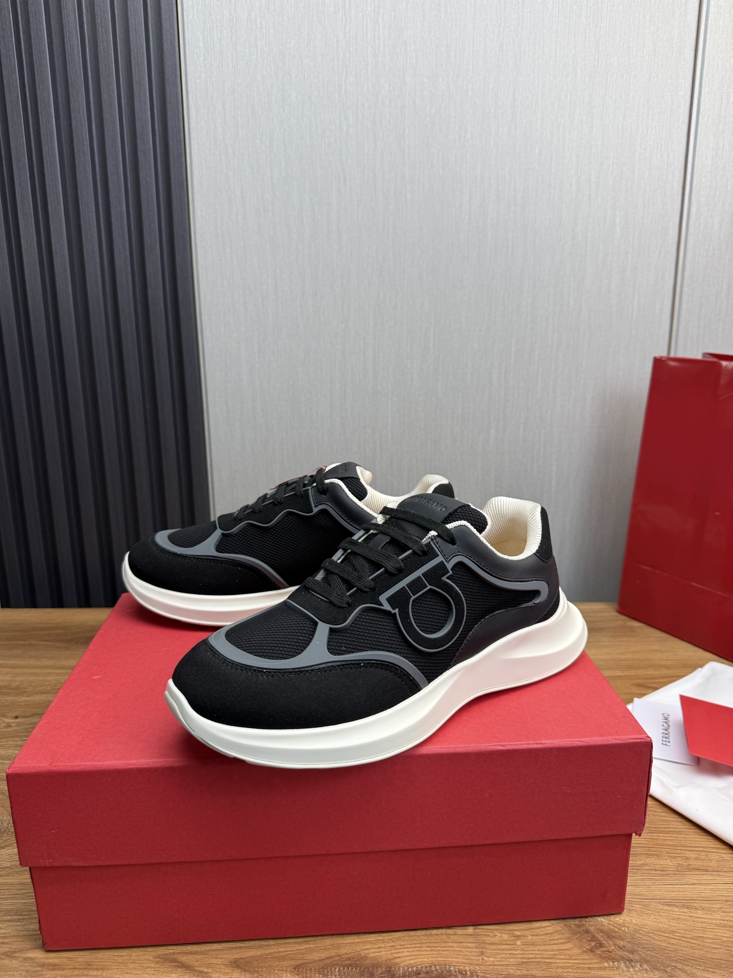 Salvatore Ferragamo Men's Luxury Leather Sneakers - Comfort and Style 4 i1744229620368 4732 0 4