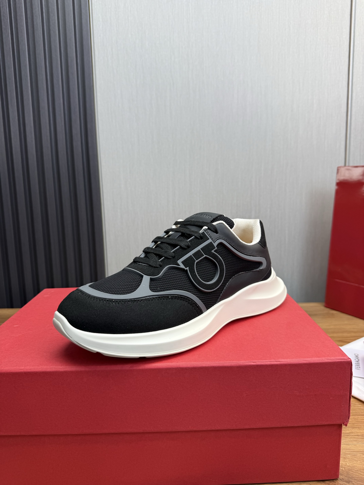 Salvatore Ferragamo Men's Luxury Leather Sneakers - Comfort and Style 5 i1744229623810 630 0 12