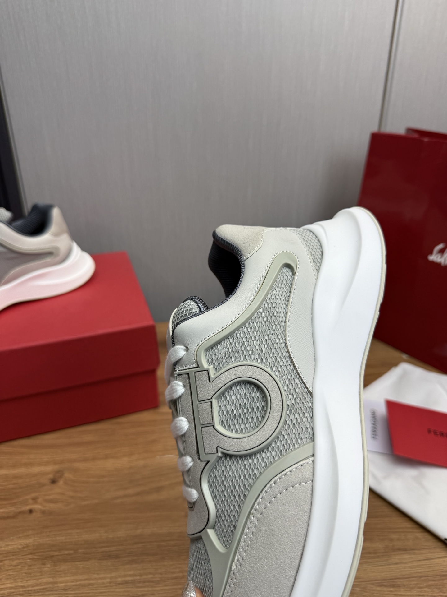 Salvatore Ferragamo Men's Gray Leather & Mesh Fashion Sneakers 10 i1744229666059 8227 0 9