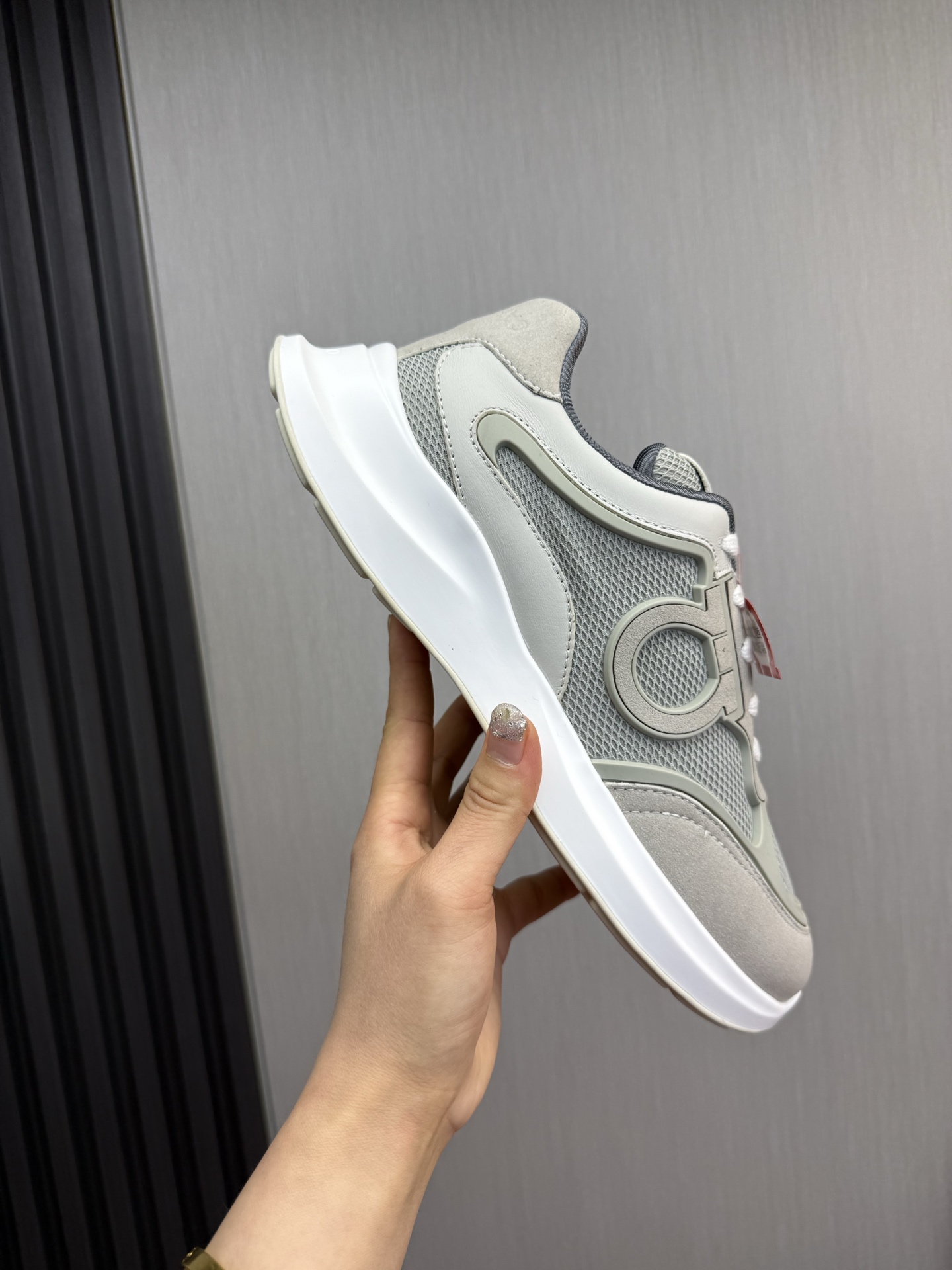 Salvatore Ferragamo Men's Gray Leather & Mesh Fashion Sneakers 8 i1744229667416 338 0 2