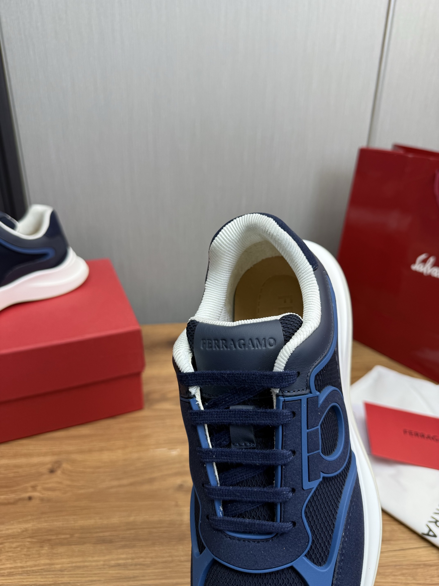 Salvatore Ferragamo Men's Blue Leather & Mesh Luxury Lightweight Sneakers 11 i1744229688228 1111 0 10