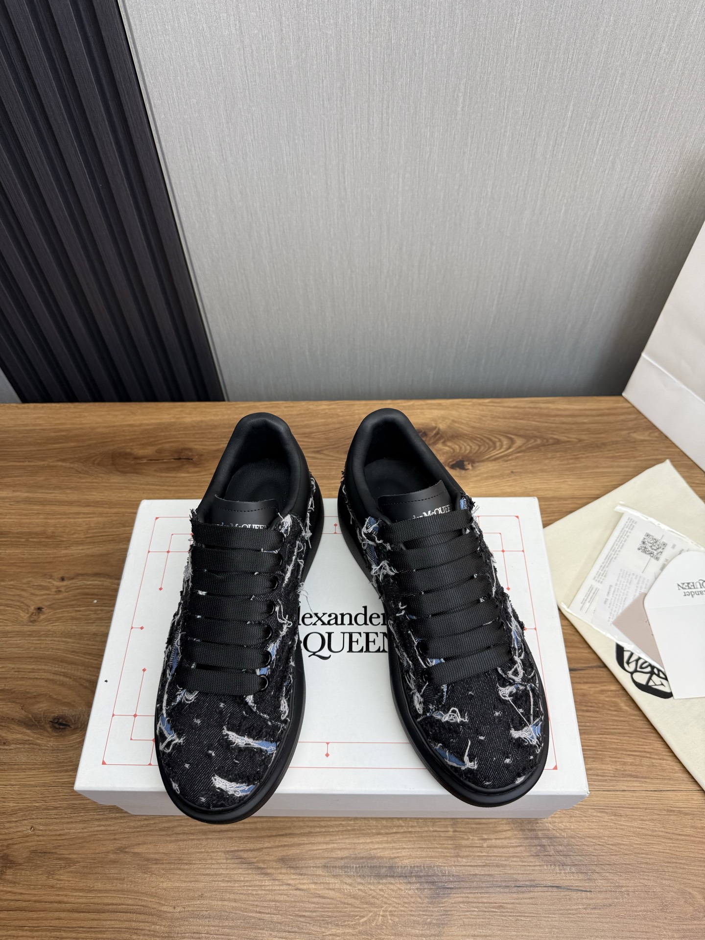 [McQueen Men