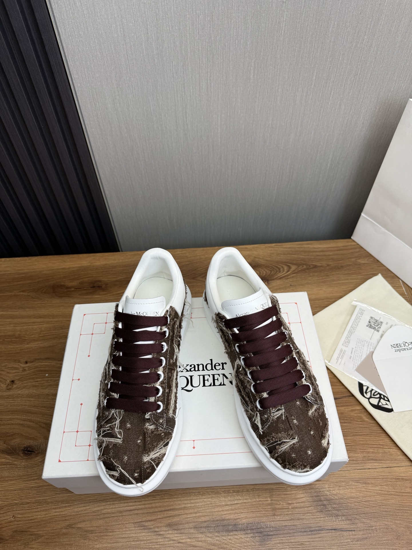 [McQueen Men