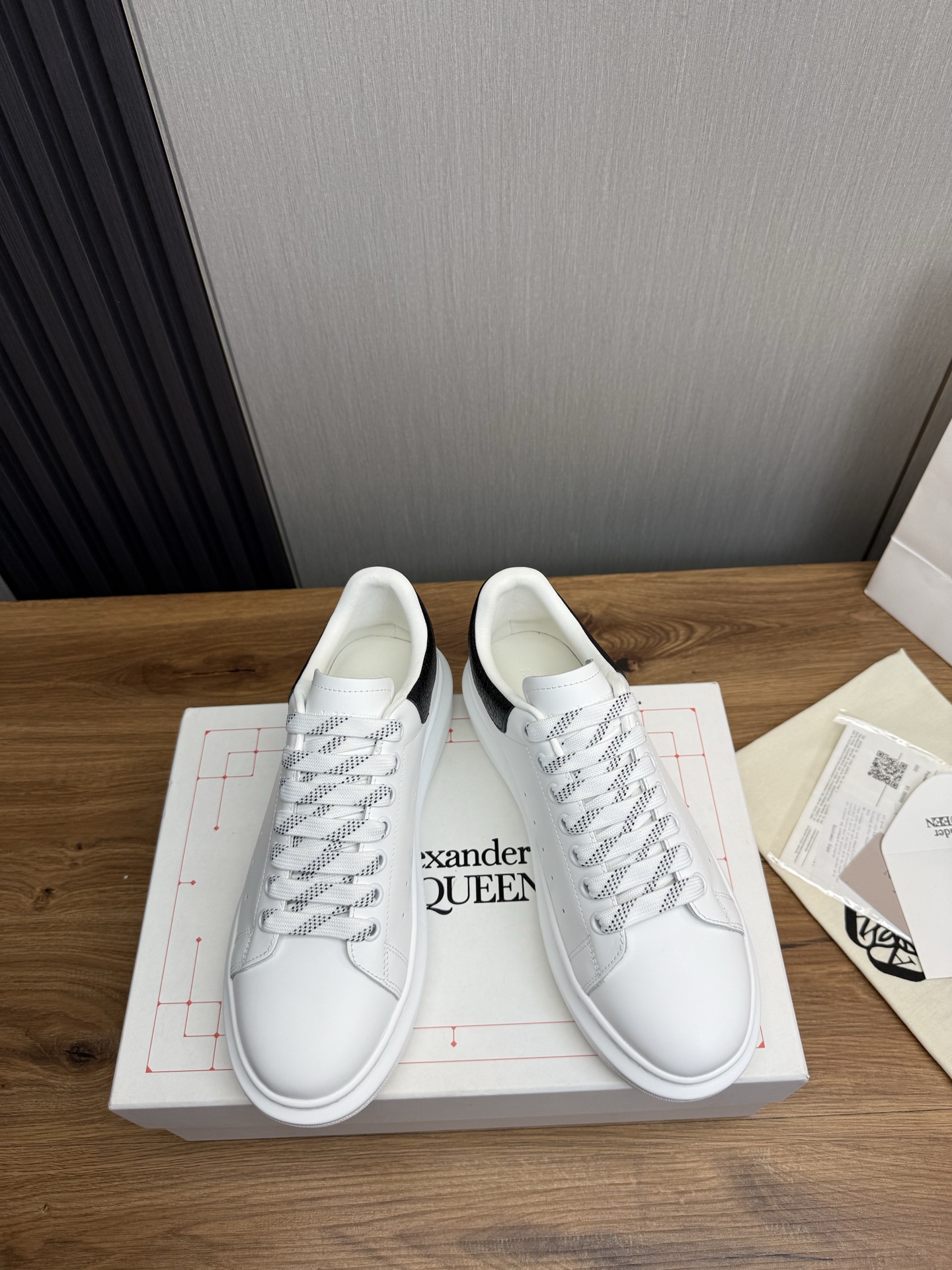 [McQueen Men