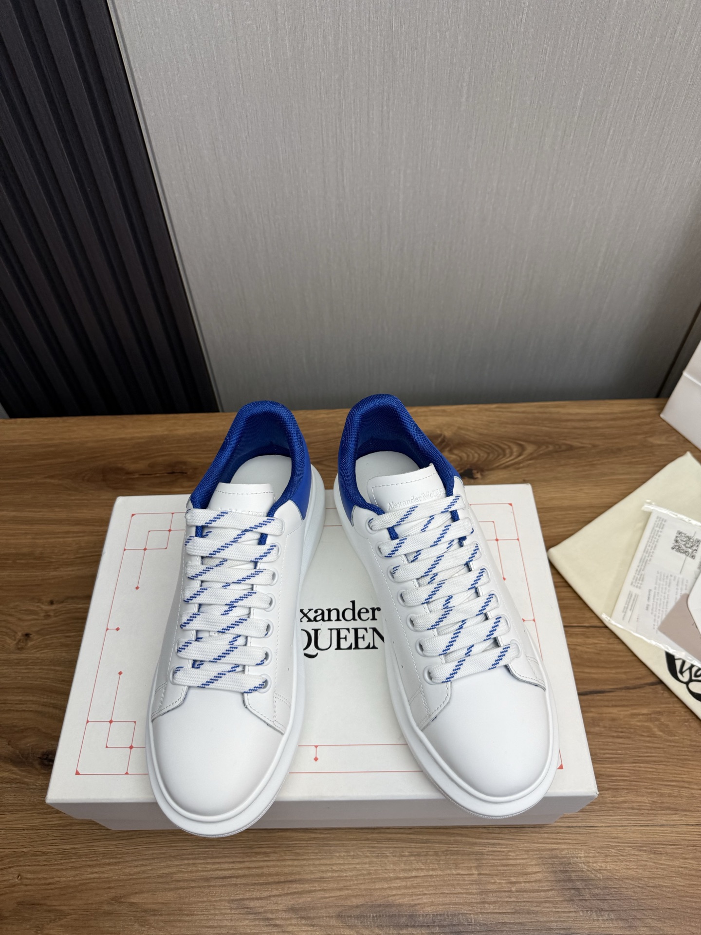 [McQueen Men