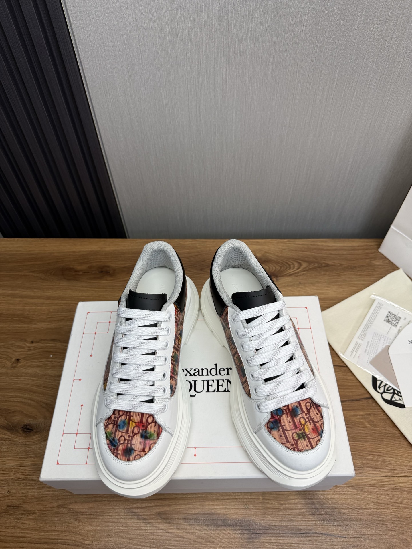 [McQueen Men