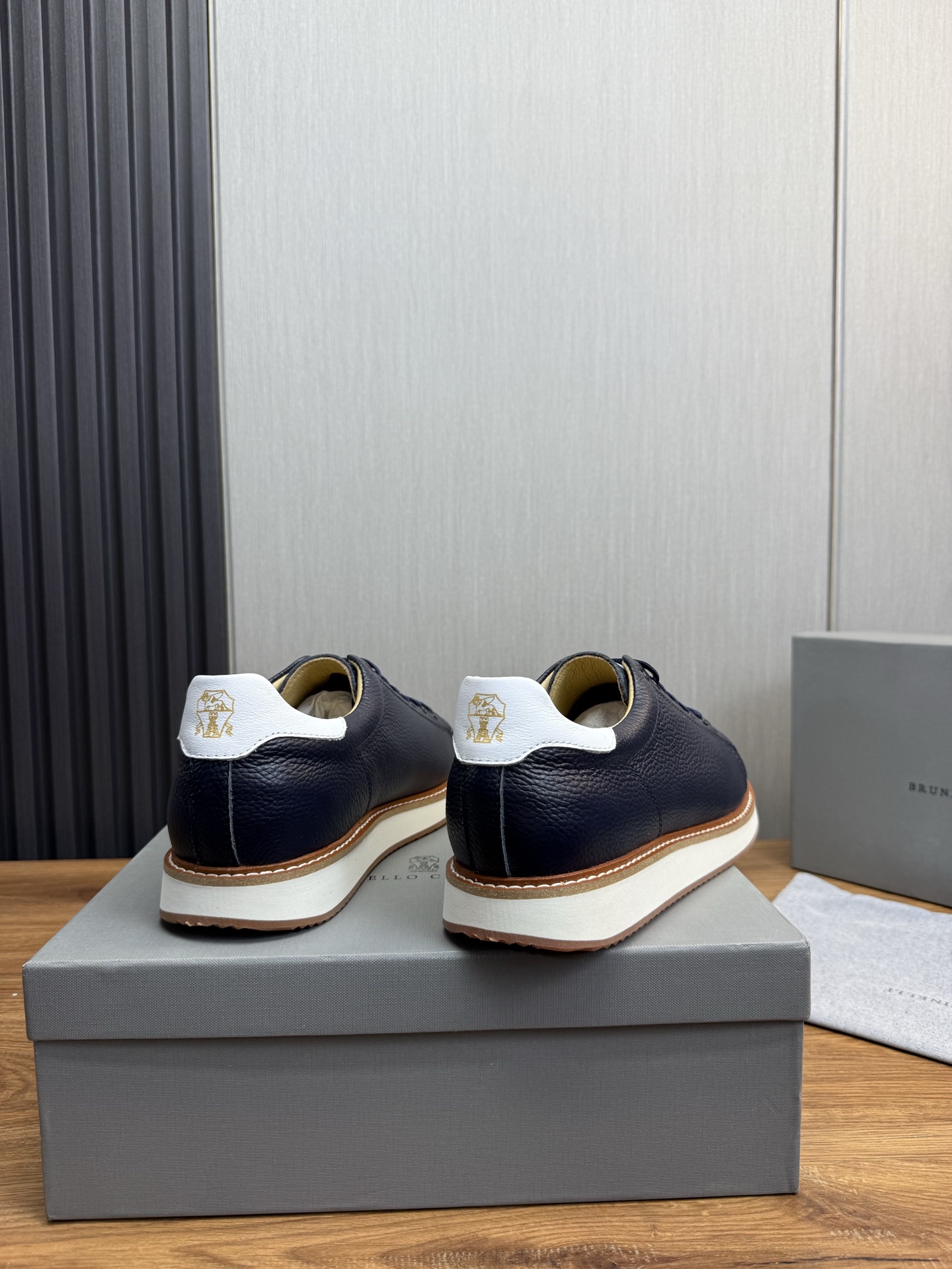 Brunello Cucinelli Leather Sneakers for Men - Stylish and Comfortable 6 i1744486309103 57 0 7