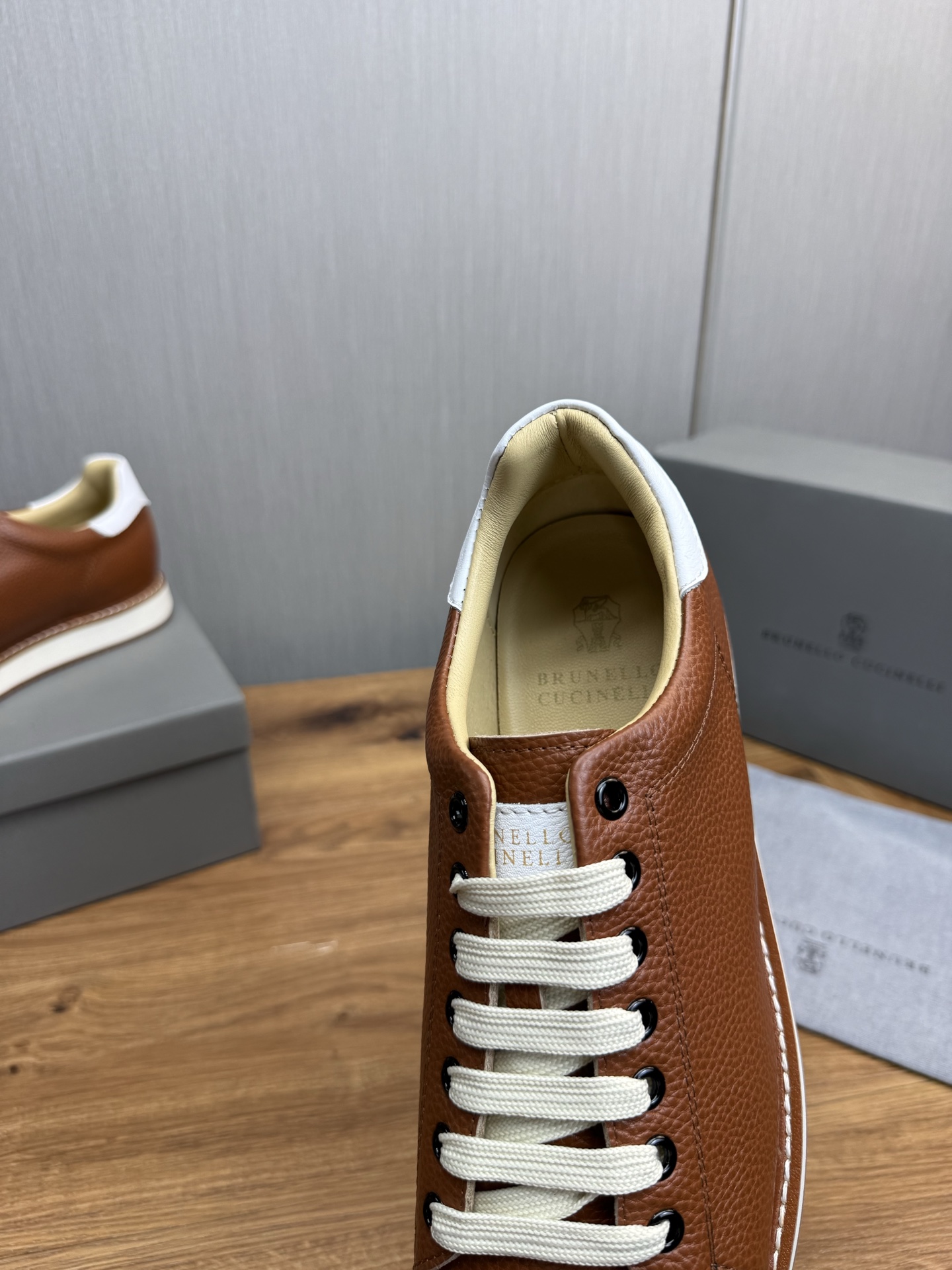 Brunello Cucinelli Men's Leather Sneakers - Comfortable & Stylish Shoes 11 i1744486368654 9391 0 10