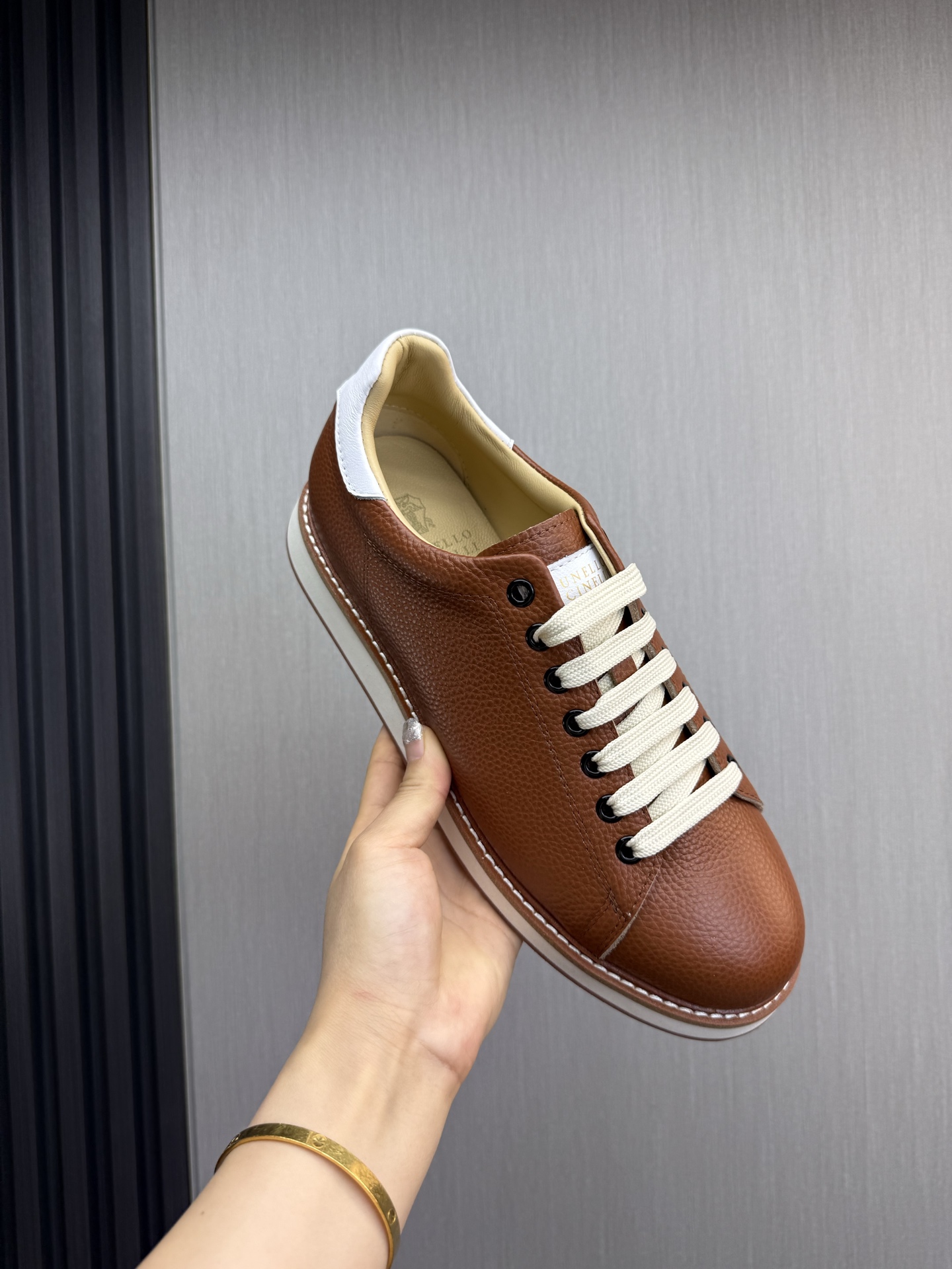 Brunello Cucinelli Men's Leather Sneakers - Comfortable & Stylish Shoes 9 i1744486369847 8371 0 1