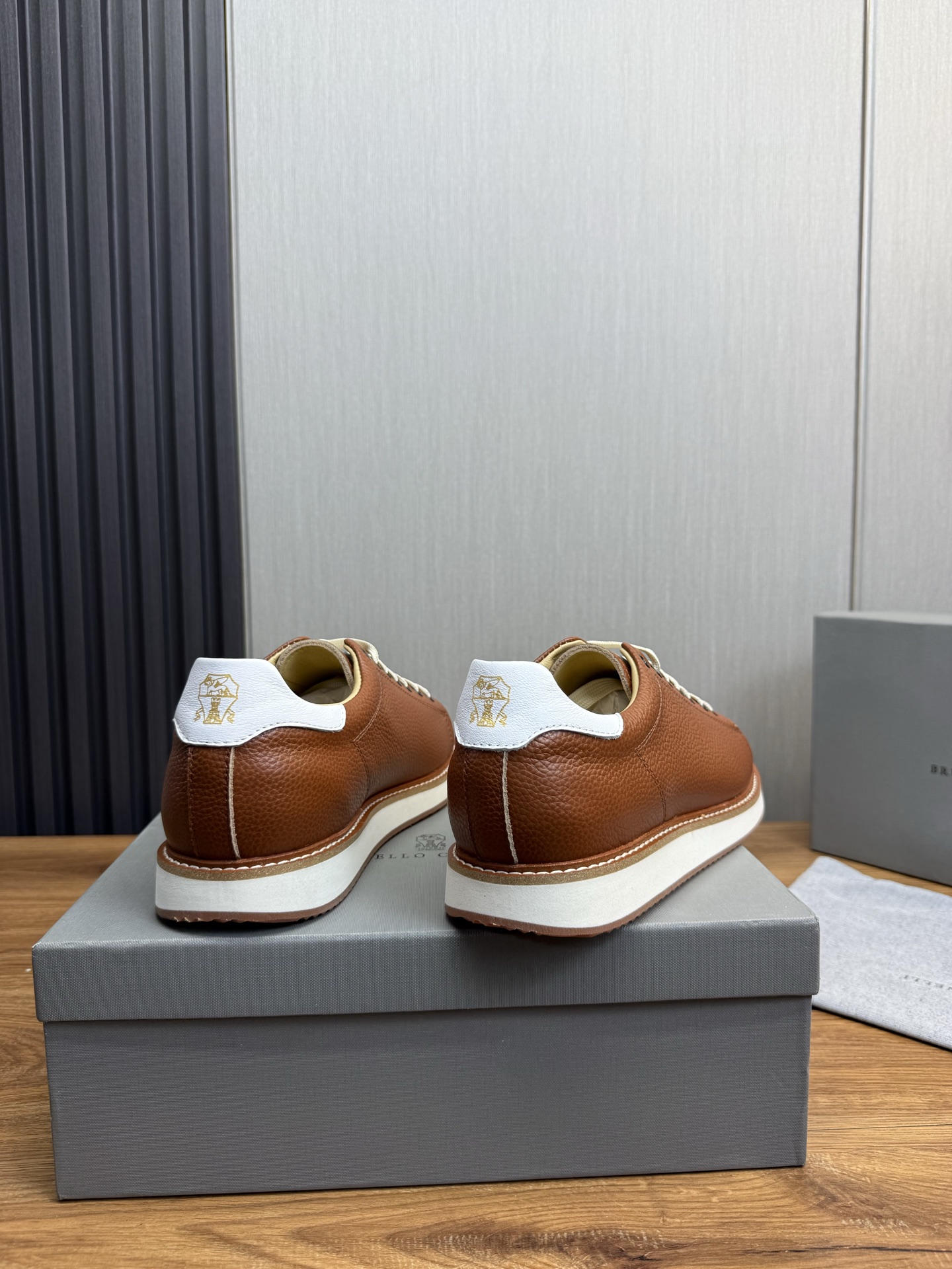 Brunello Cucinelli Men's Leather Sneakers - Comfortable & Stylish Shoes 6 i1744486369850 9521 0 6