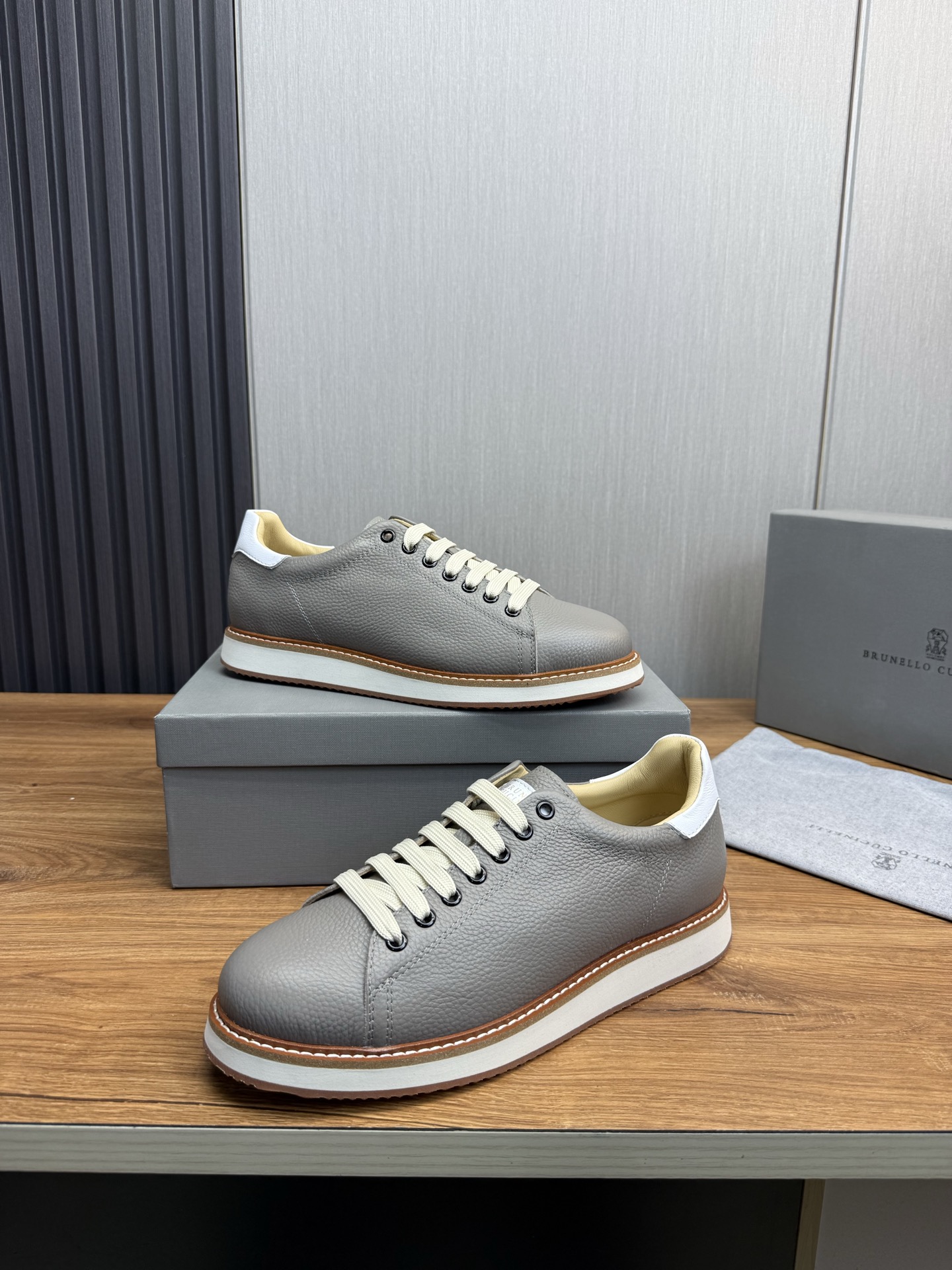 Brunello Cucinelli Men's Leather Lace-Up Sneakers, Breathable & Comfortable 5 i1744486636403 2748 0 9