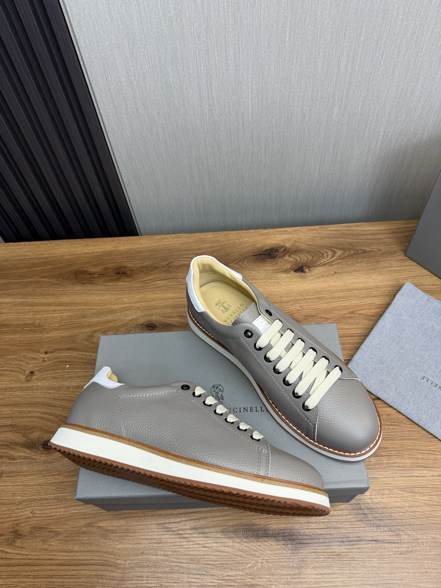 Brunello Cucinelli Men's Leather Lace-Up Sneakers, Breathable & Comfortable 7 i1744486637254 8414 0 6